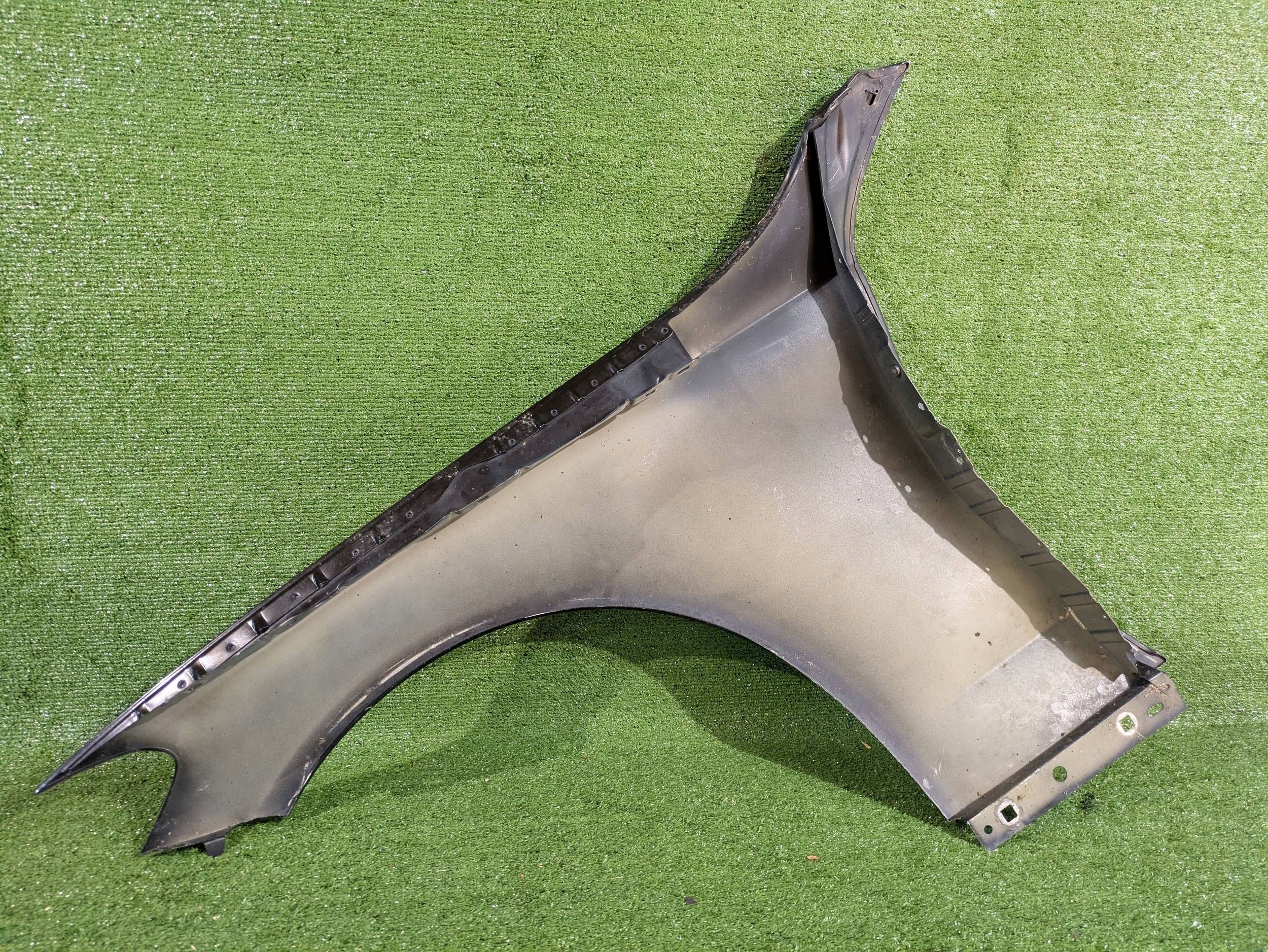 fender front right front MERCEDES C-KLASA W205 NR.302