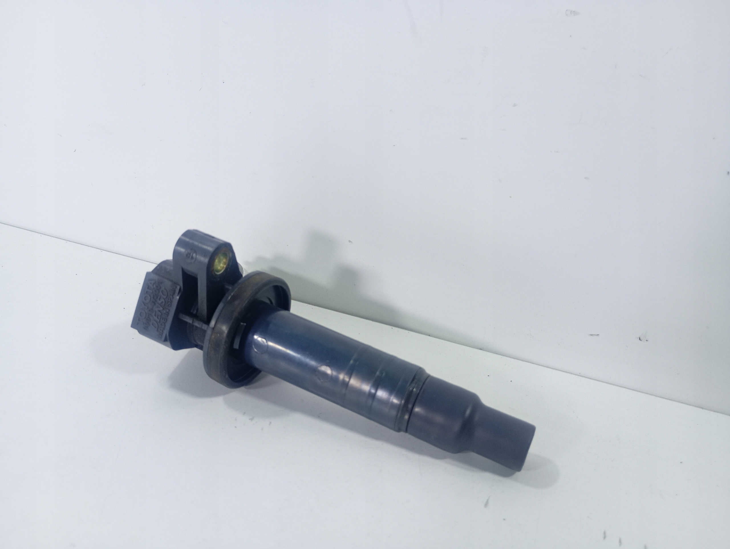 Toyota Aygo 05-14 coil ignition OE 90919-W2001