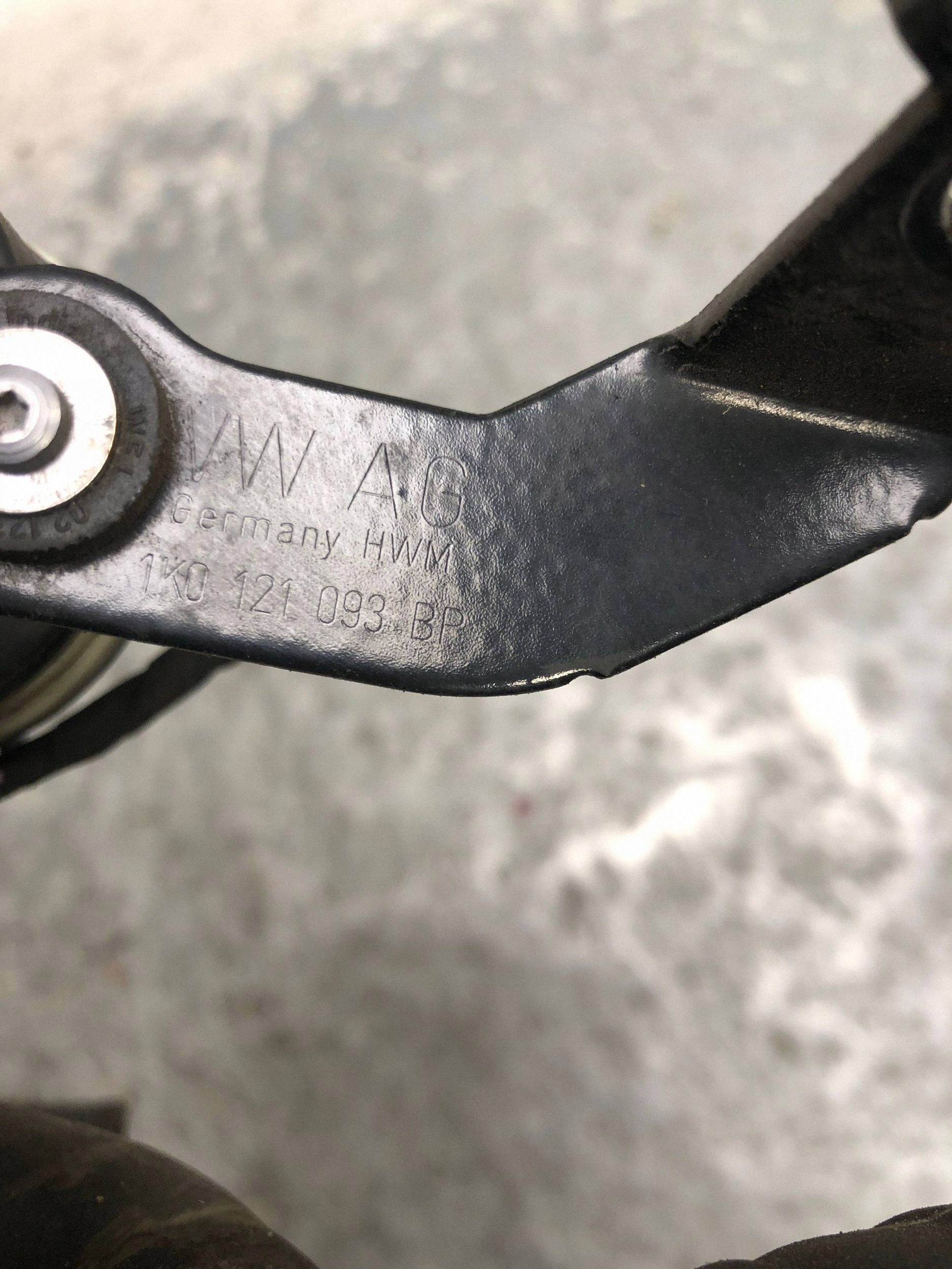 dodatna pumpa vode VW PASSAT B7 5N0965561A 1K0121093BP