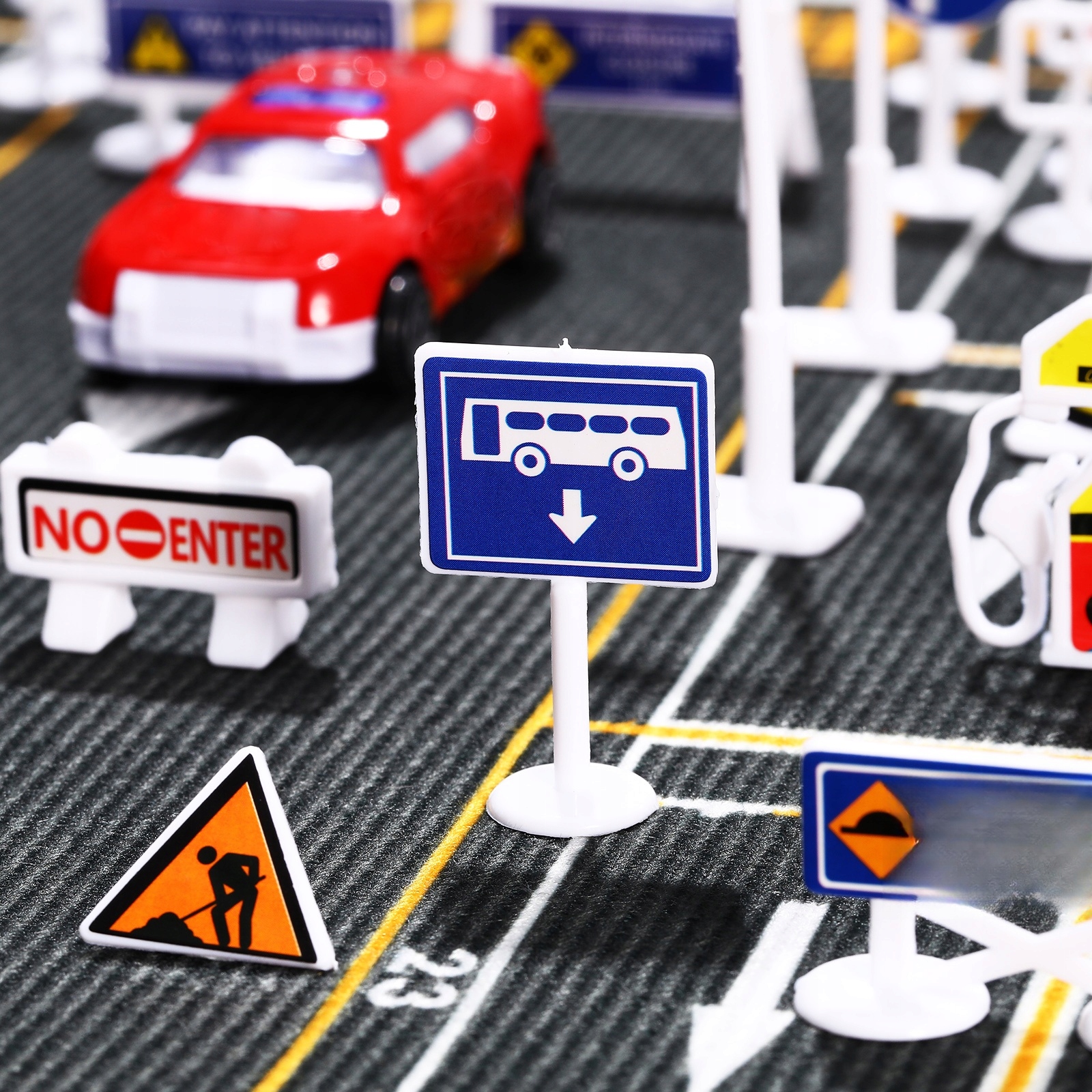 ZABAWKI ŚWIETLNE ZNAKI DROGOWE ZABAWKI ŚWIATŁA Rodzaj pojazdu znak drogowy, sygnalizator