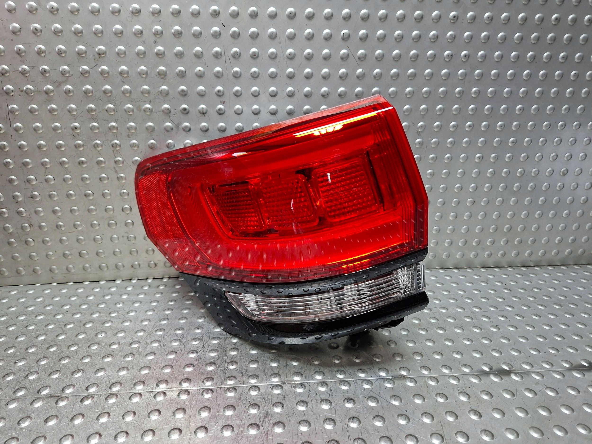 light rear part left JEEP GRAND CHEROKEE WK2 LIFT 17