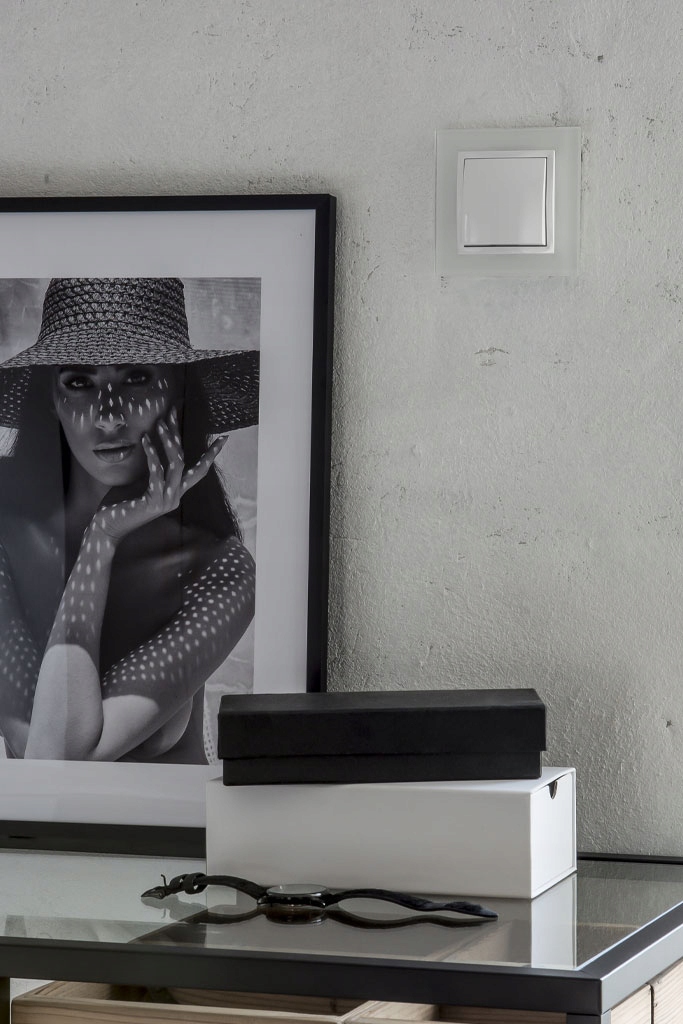 SIMON 54 NATURE Ramka pojedyncza drewniana DRN1/85 Kontakt-Simon Kolor brązowy