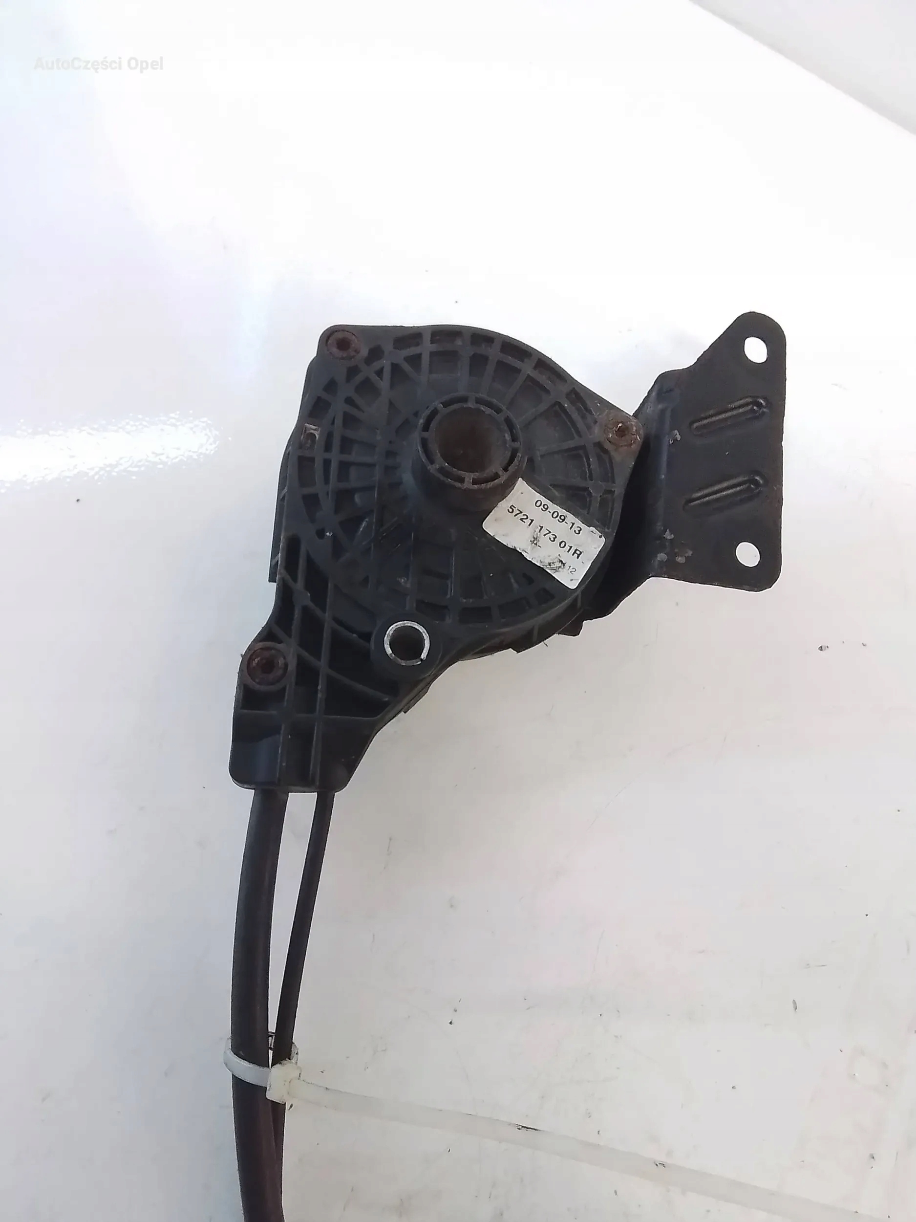 Opel Movano B MASTER III UCHWYT MOCOWANIE WINDA KOŁA ZAPASOWEGO 572117301R Typ samochodu Samochody dostawcze