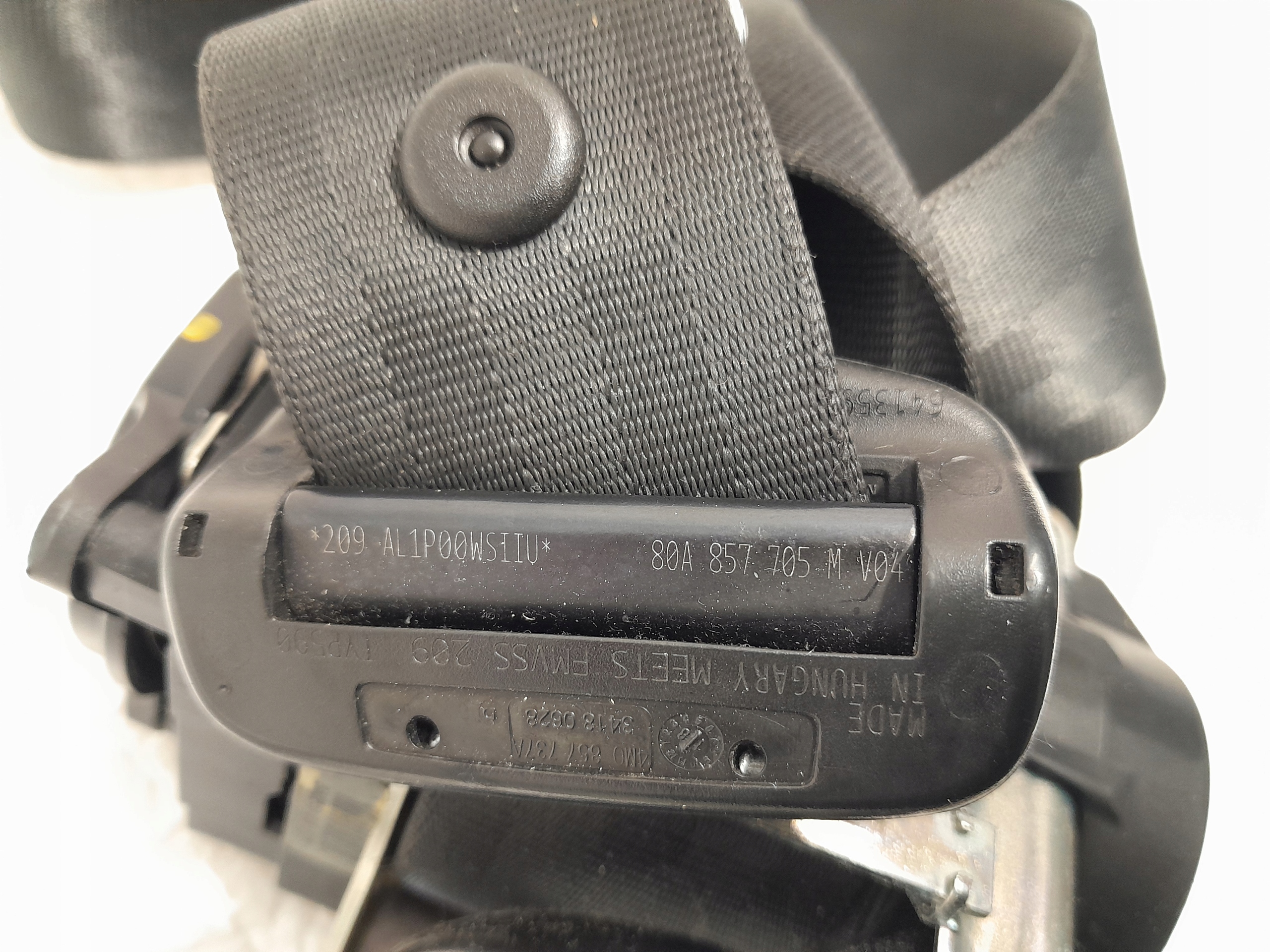 AUDI Q5 80A tension belt safety left front 80A857705M