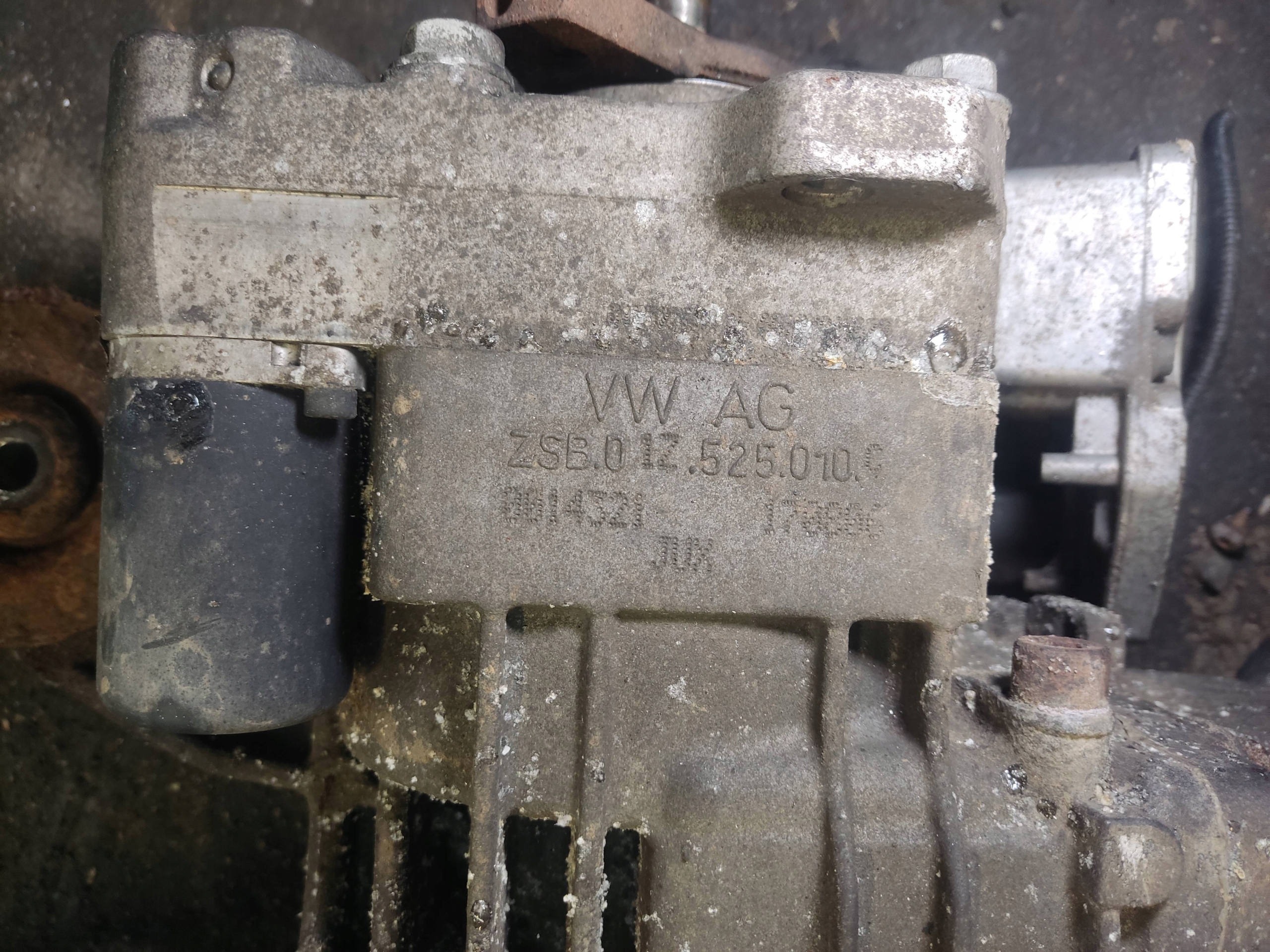 diff rear part VOLKSWAGEN Passat B6 2.0 TDI 2006