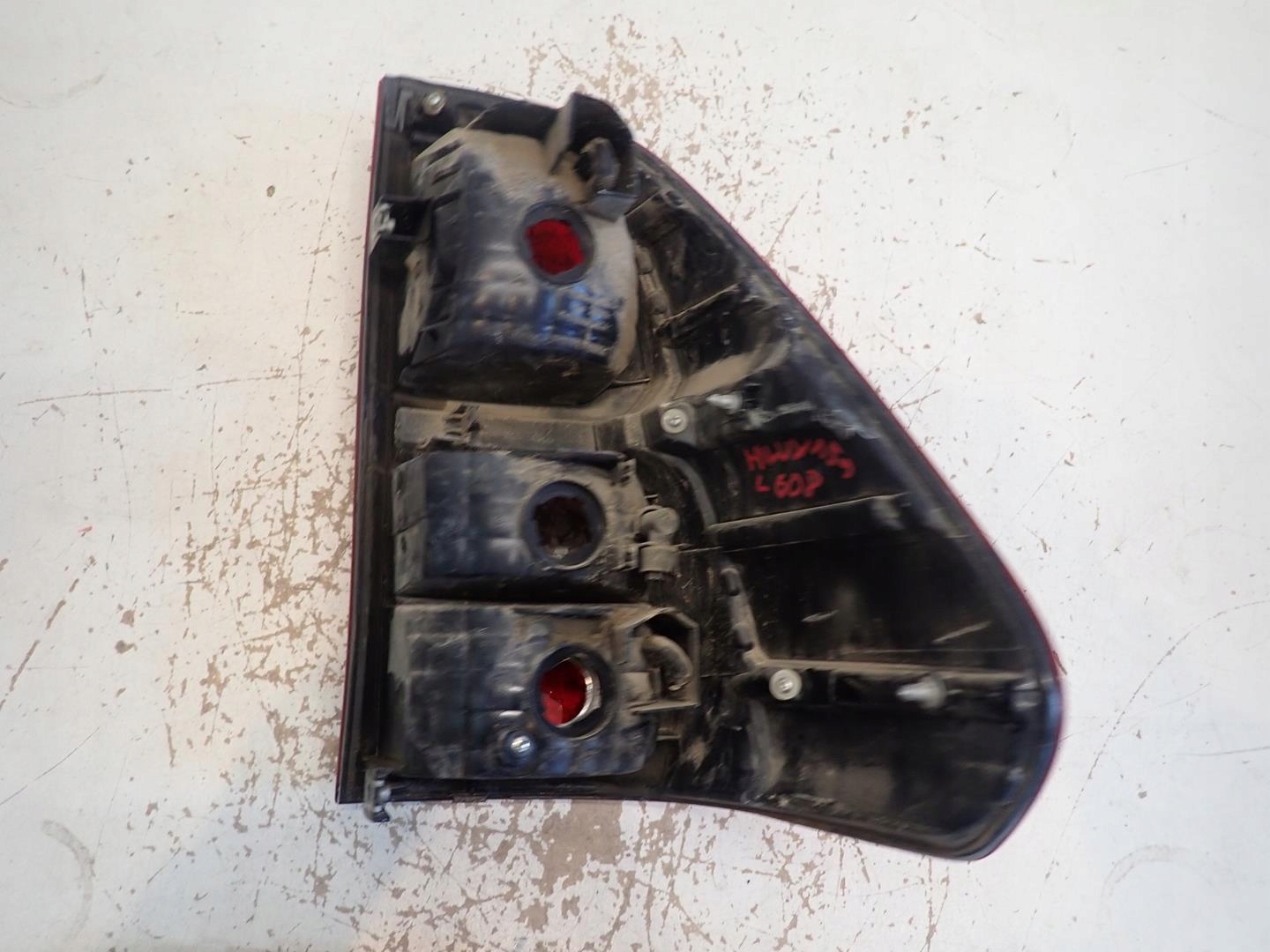 light rear part rear left TOYOTA HILUX 2015