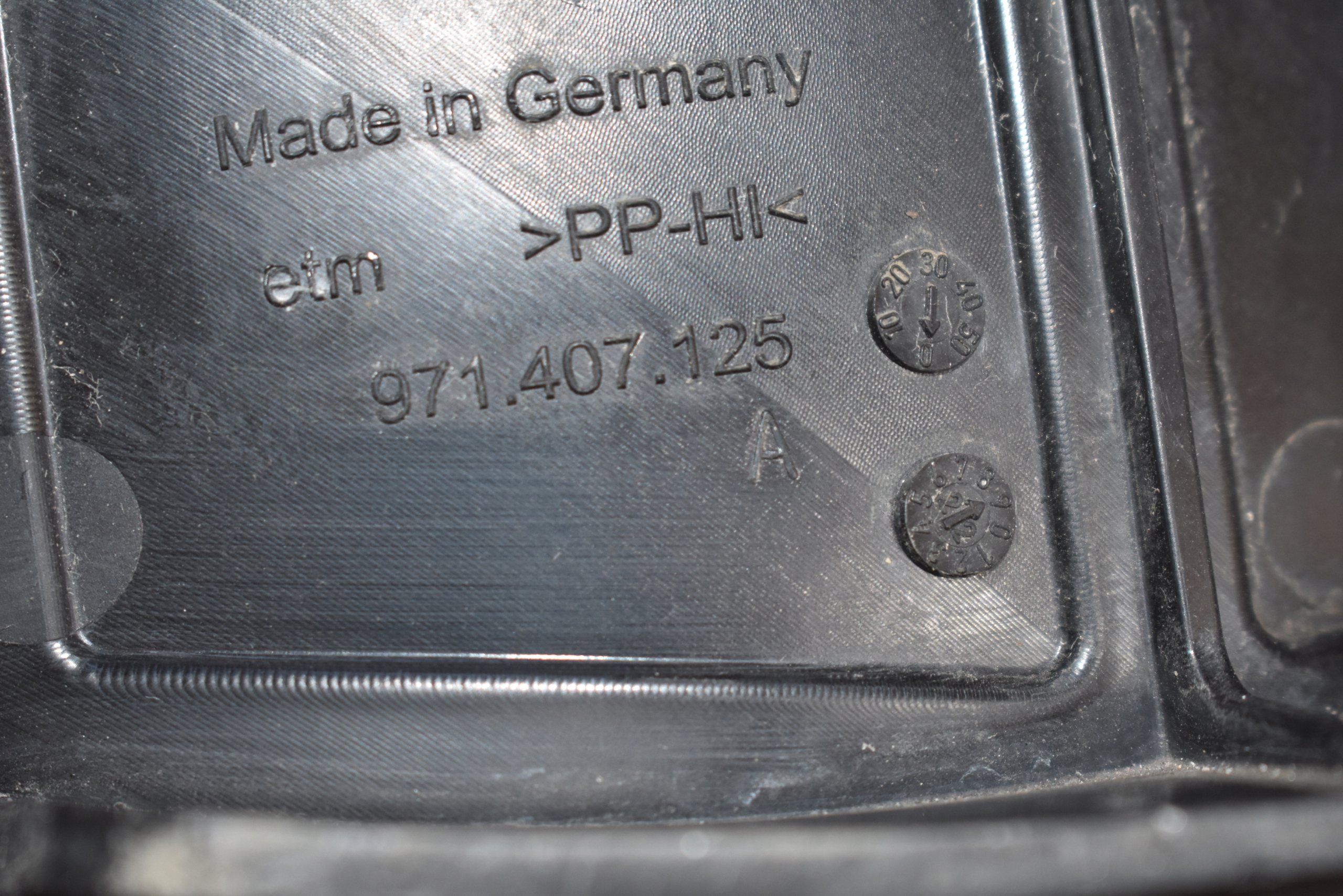 IDEALNA cover arms left front front PORSCHE PANAMERA 971 1