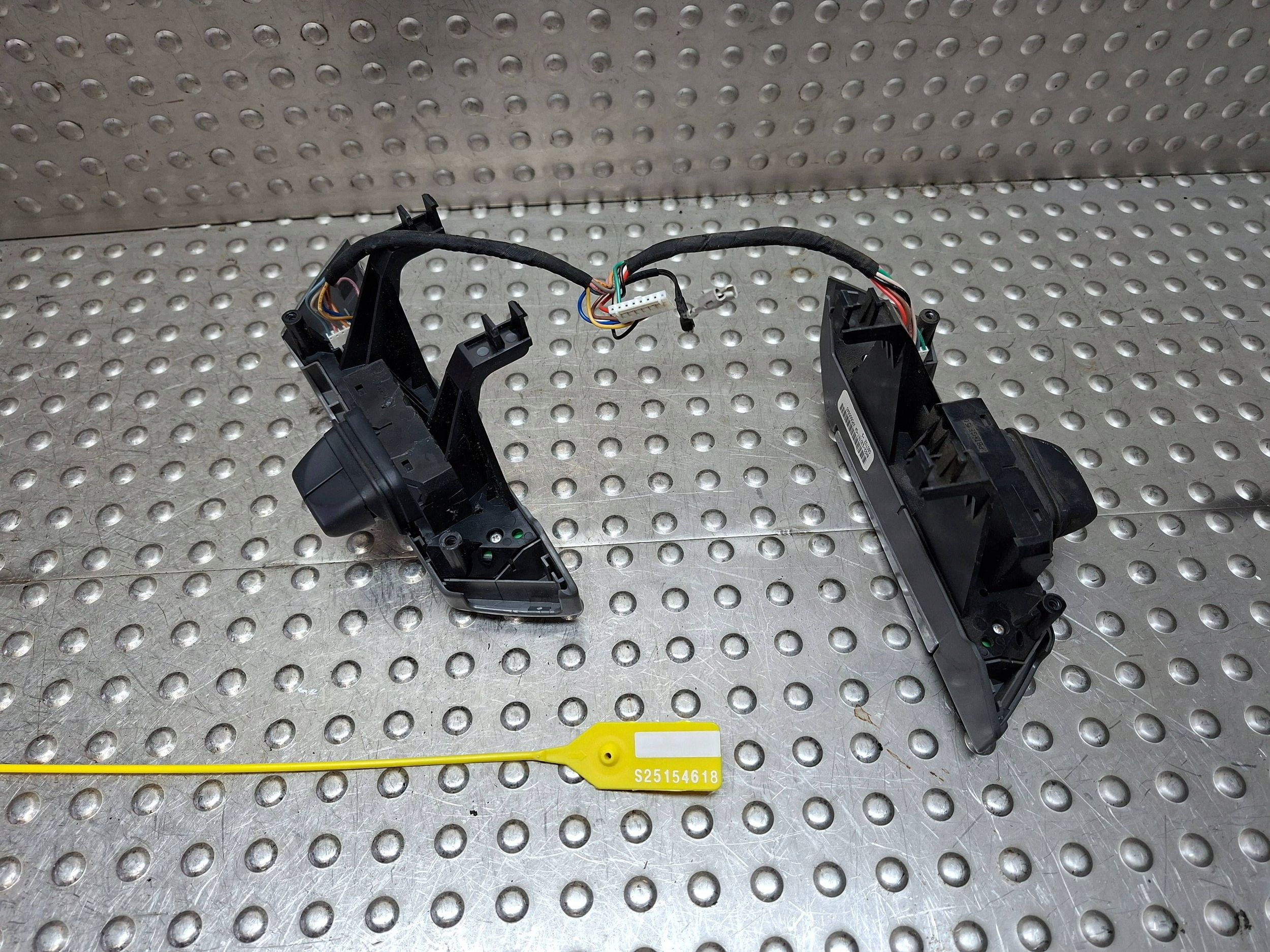 MULTIFUNKCJA PRZYCISKI volante RANGE ROVER SPORT e L320 05-09