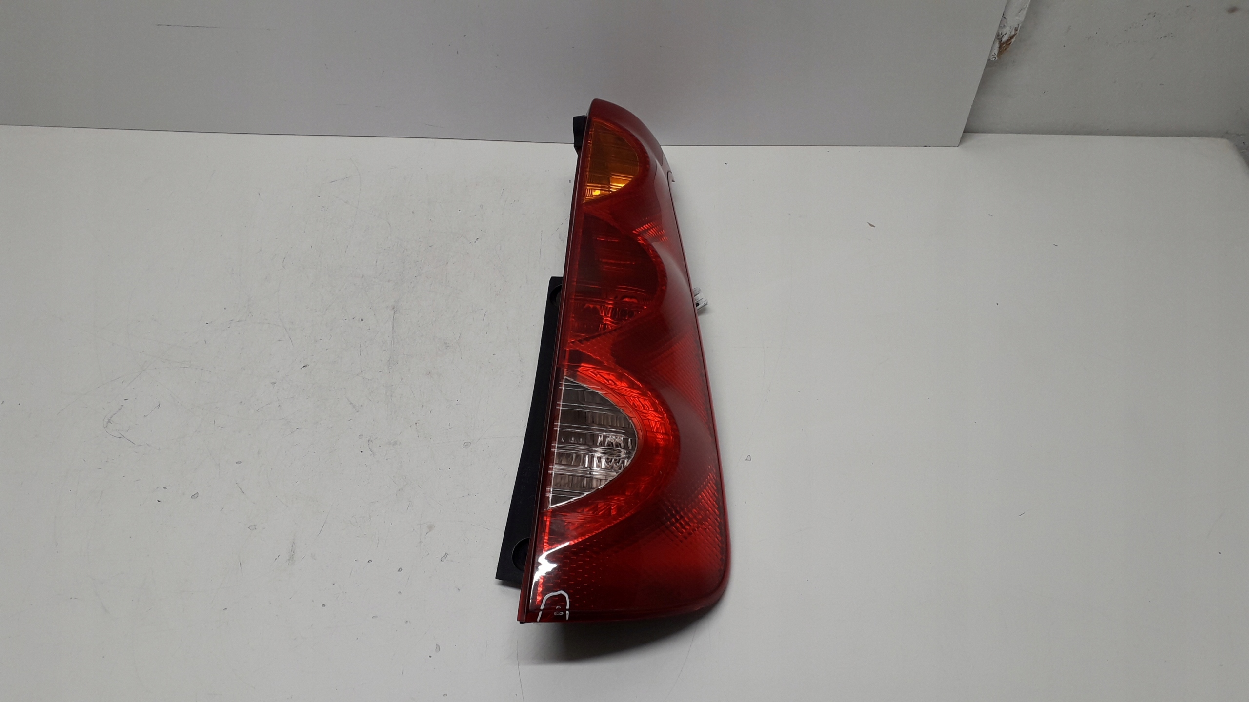 NISSAN NOTE I 1 06-12 LAMPA TYŁ PRAWA