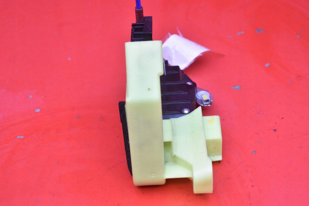 lock door right front front EU 81320-R2000 KIA SPORTAGE 5 V 21-25