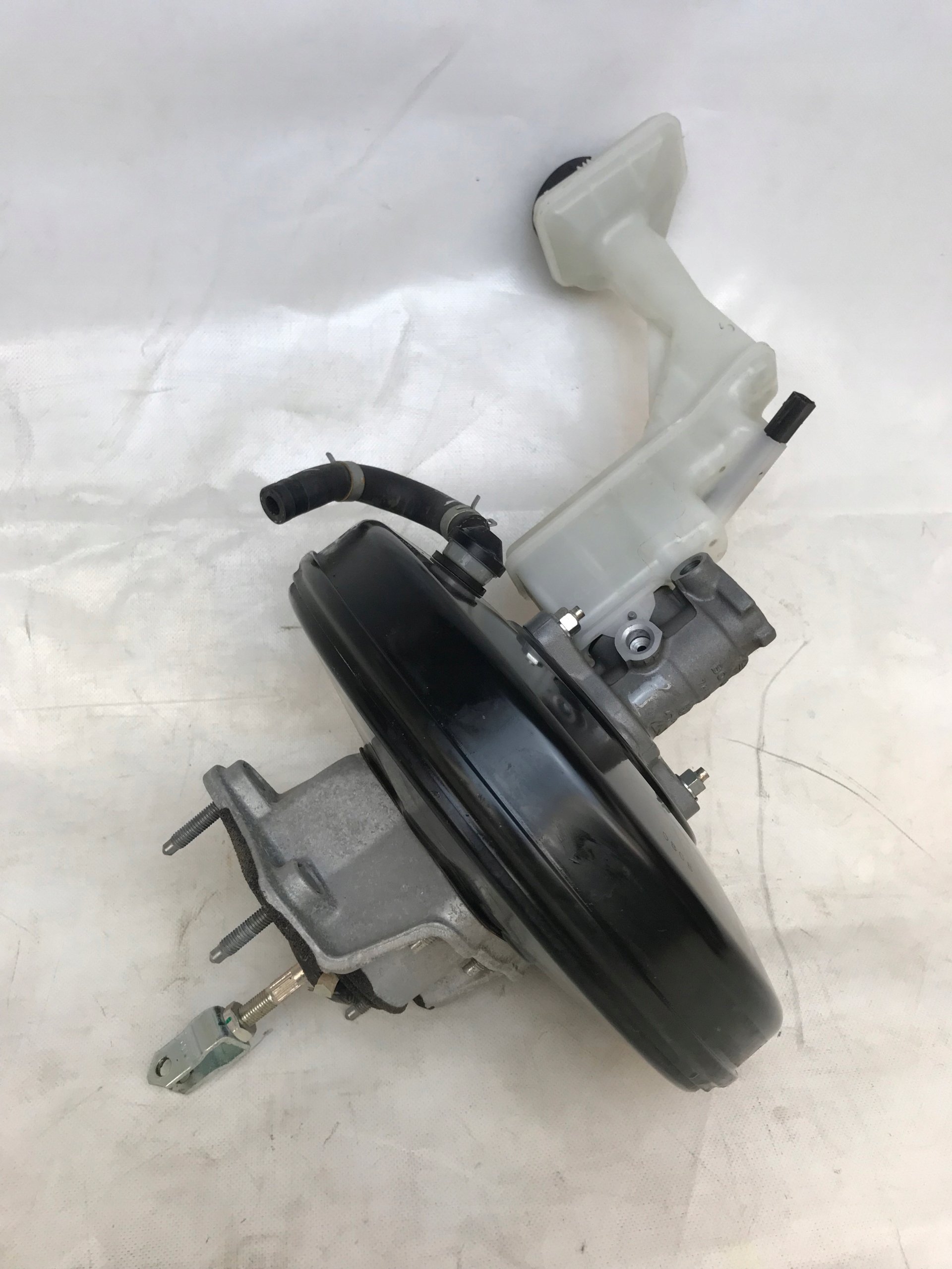 460074BA7A - Nissan Rogue 14-20 сервопривод главный тормозной цилиндр США