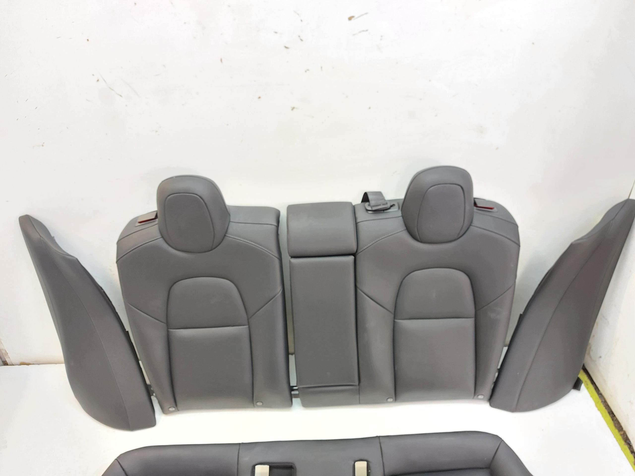 TESLA MODEL 3 2022r sitze komplet