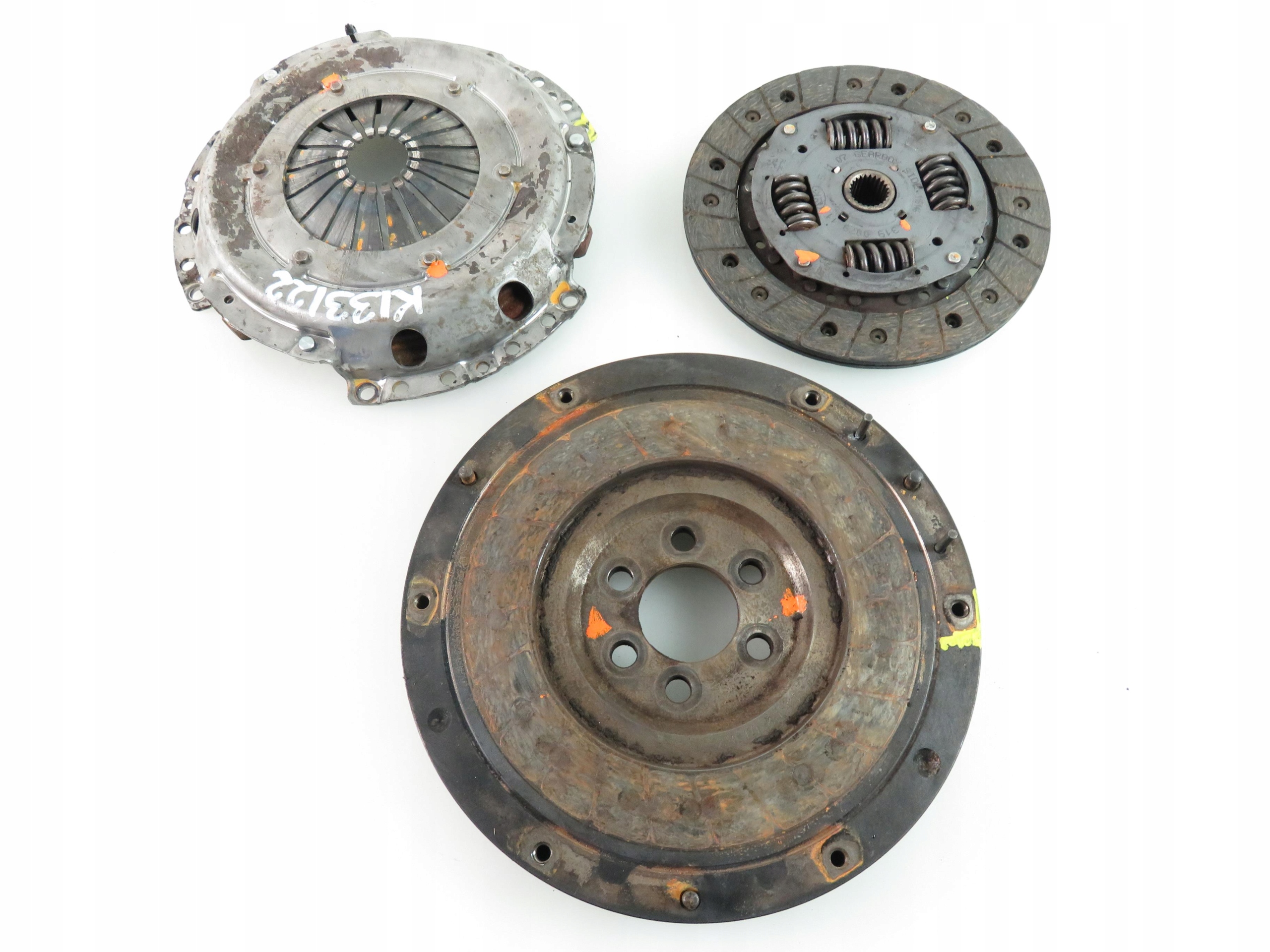 319007911 - КОЛЕСО СЦЕПЛЕНИЯ IBIZA II 1.4 MPI AUD 032105270