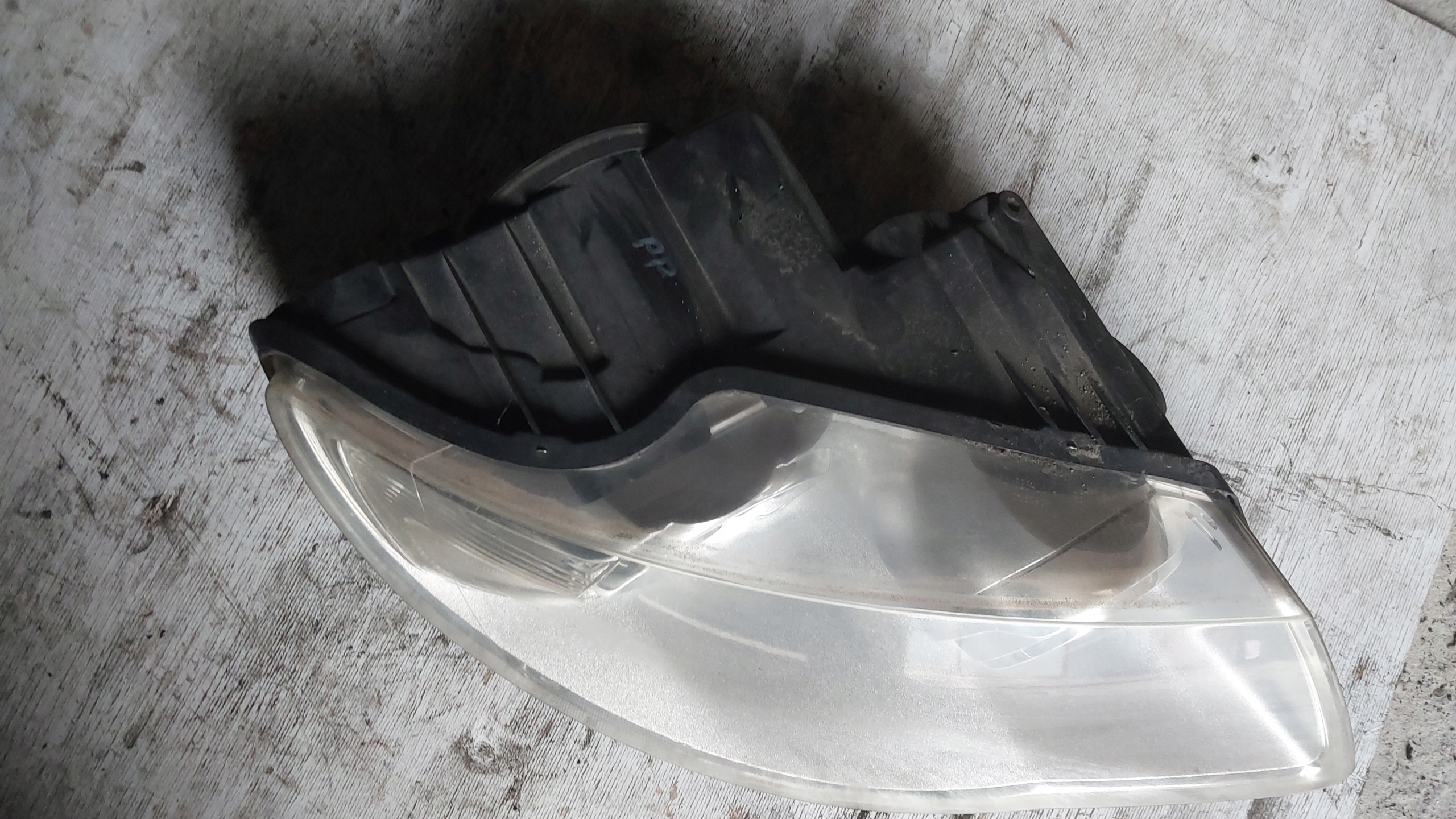 light right front VW TOUAREG 7L LIFT 07-10 r. 7L6941032 EU