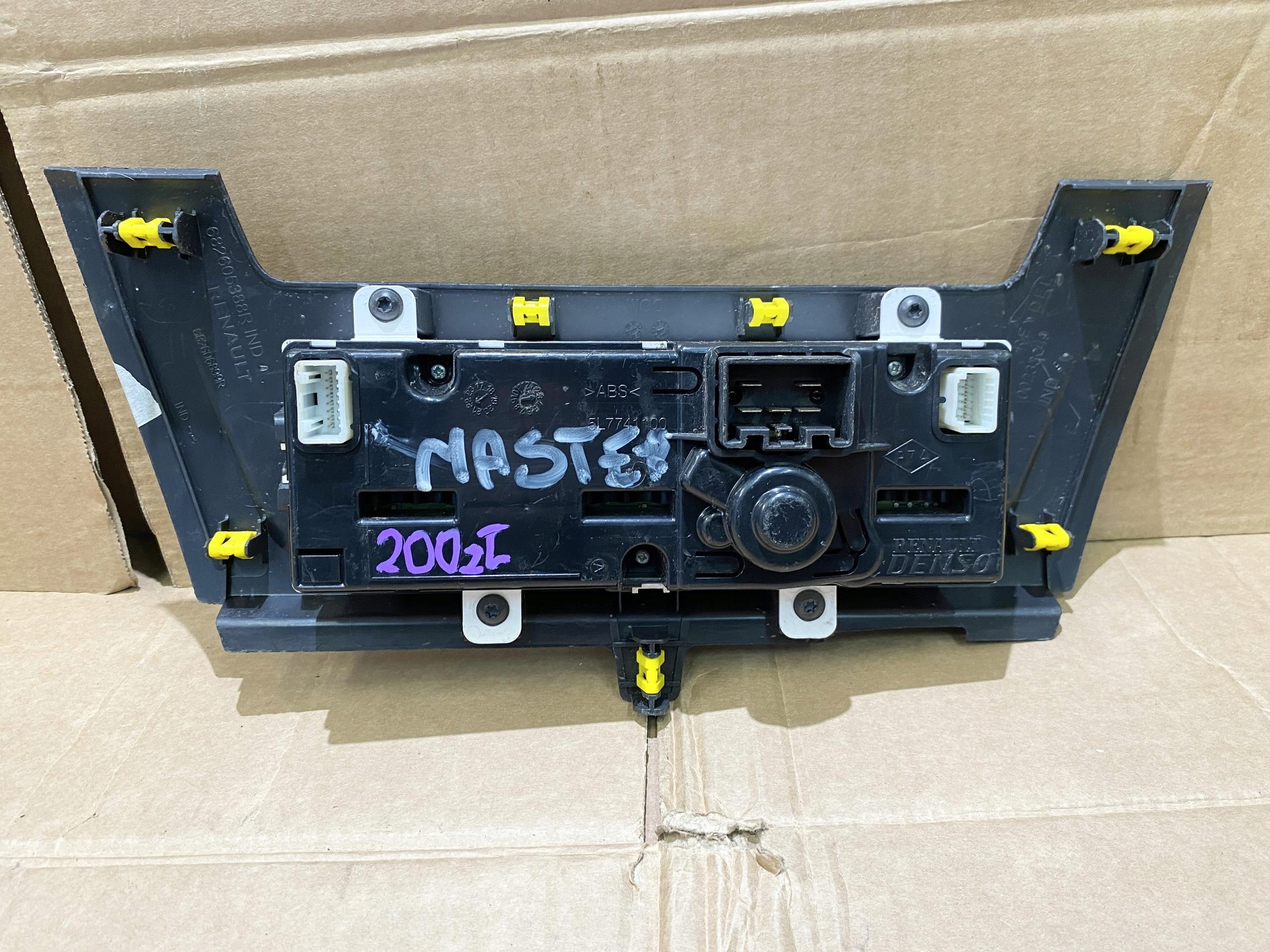 MASTER 3 MOVANO NV400 10- PANEL BOCCHETTE Controllo NAWIEWEM e KLIMATYZACJA