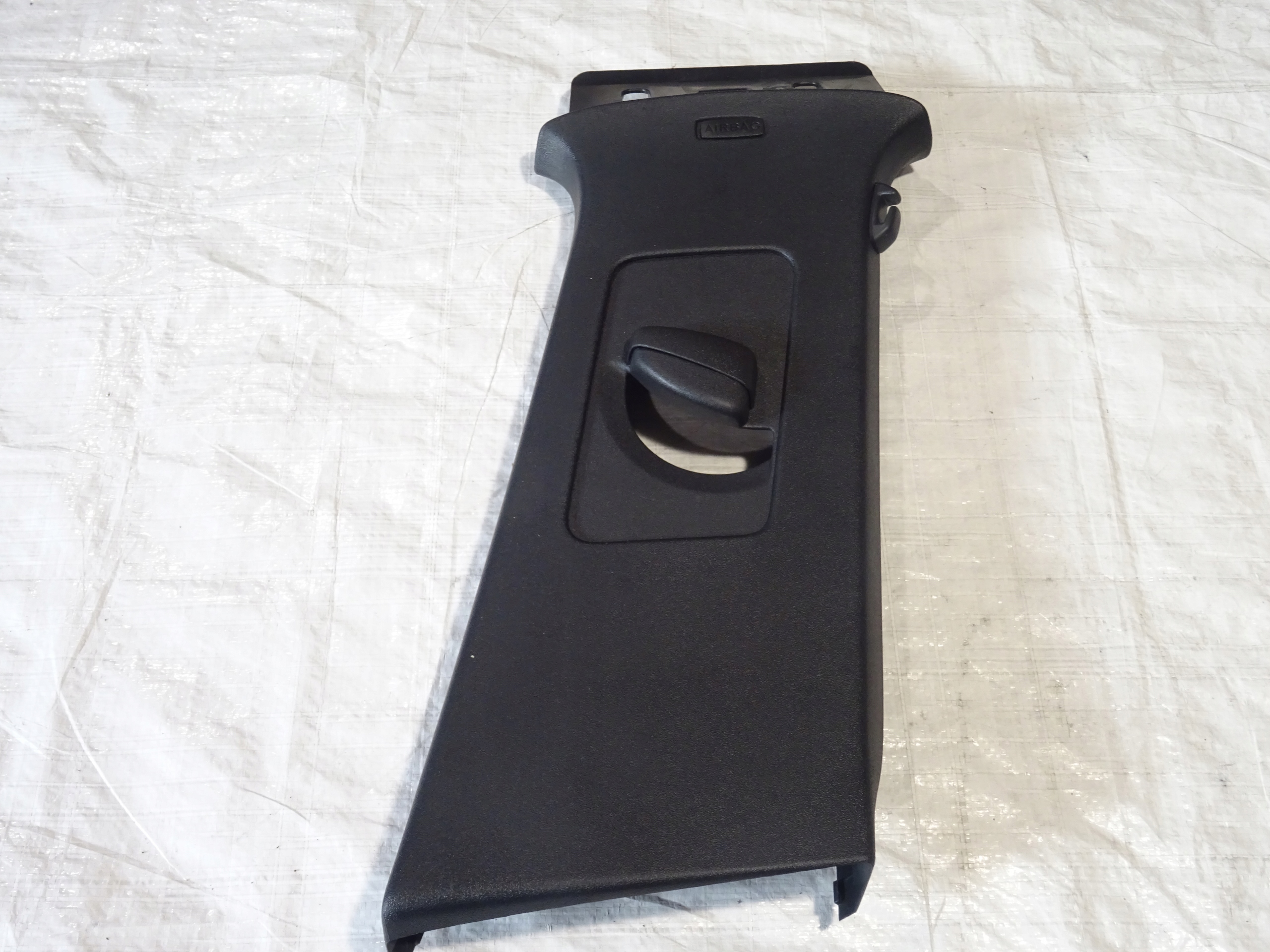 OSŁONA SŁUPKA ŚRODKOWA PRAWA VW TIGUAN I 1 5N0 09-