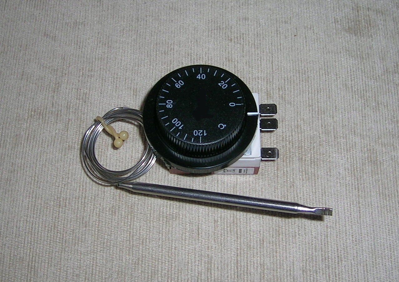 Termostat z kapilarą 0+120stC Uniwersalny Marka Rainbow