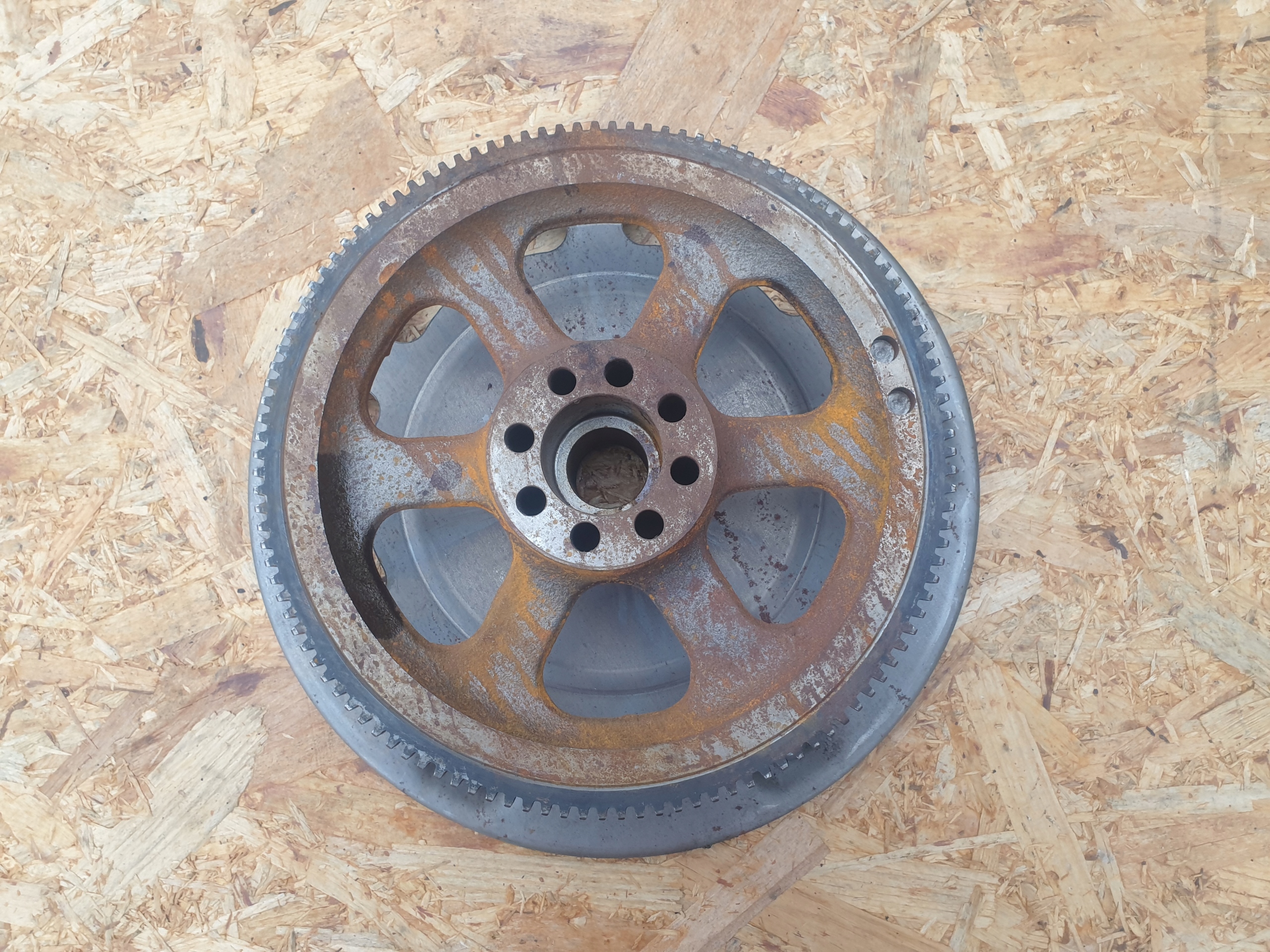 KOŁO ZAMACHOWE ALFA ROMEO STELVIO 2.9QV 670053053