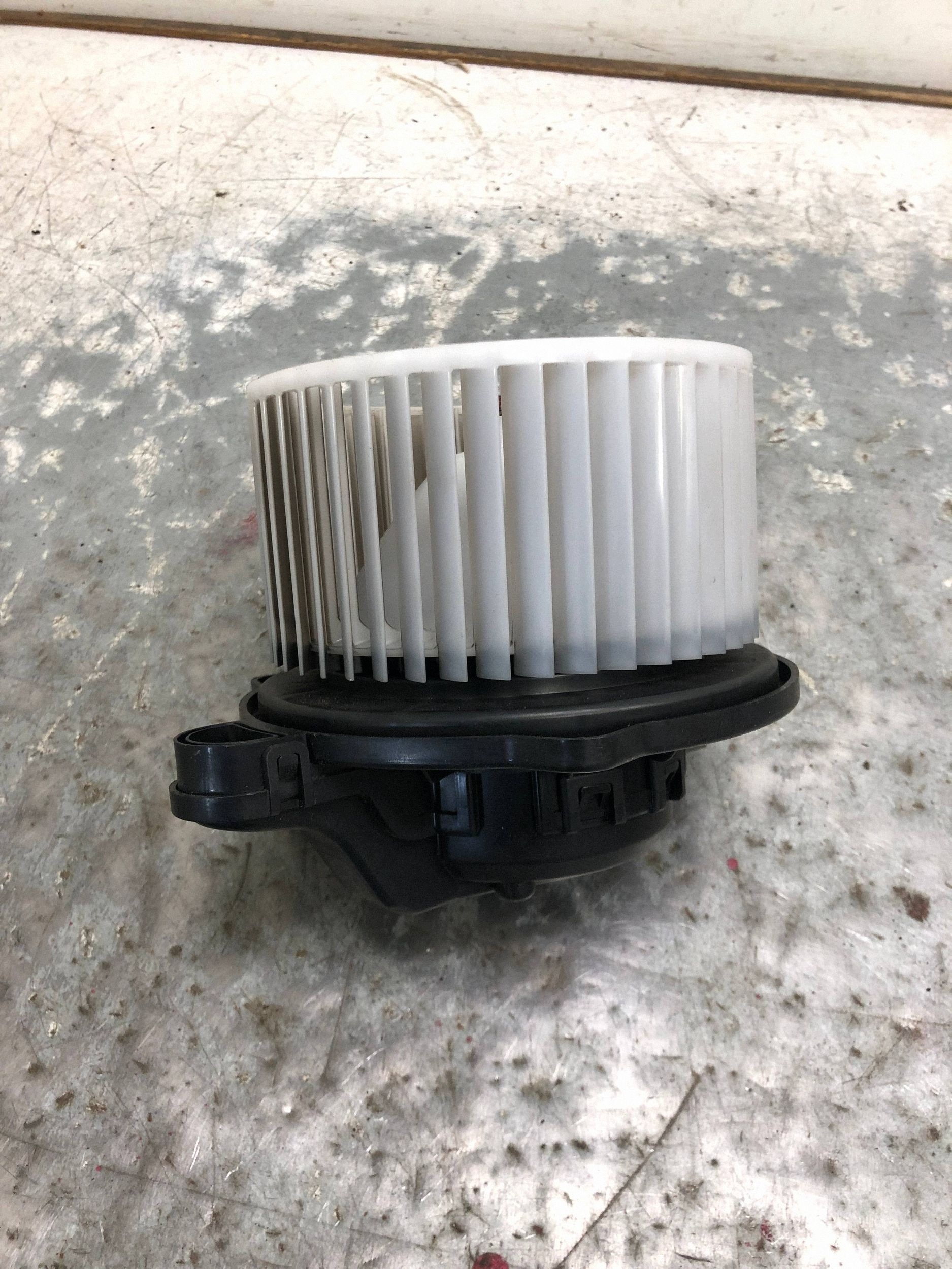 riscaldamento ventola KIA PICANTO III 3B2562