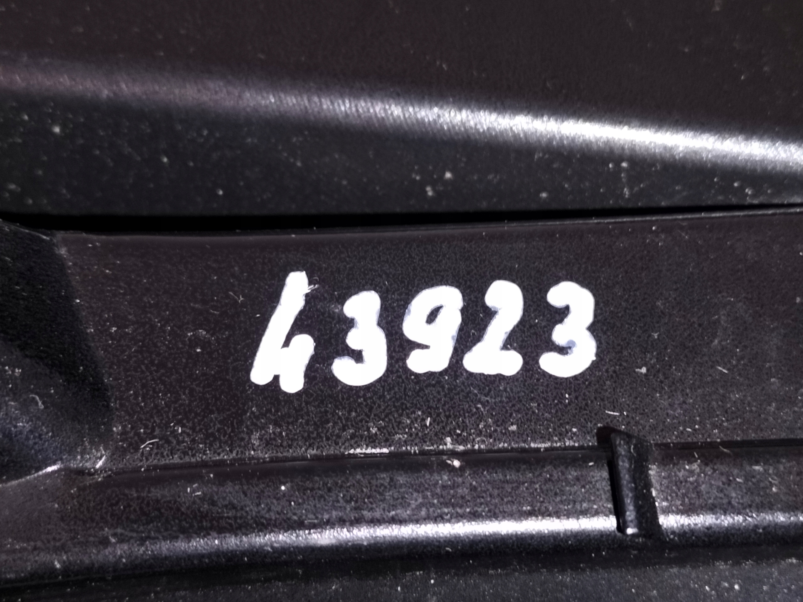 grille grid of a bumper front left VW PASSAT B9 24- R-LINE