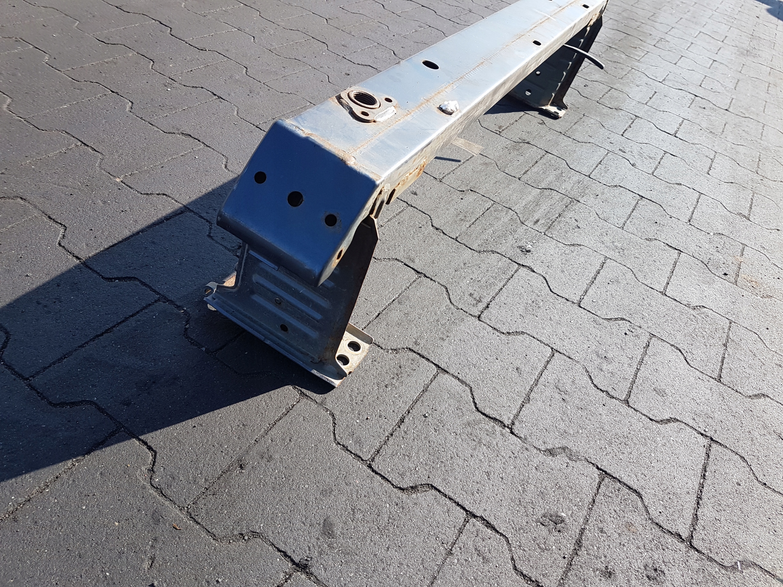 sider below front bumper TOYOTA AVENSIS T27 2010