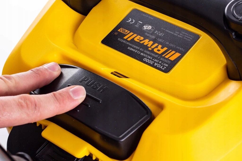 Промышленный пылесос Riwall ZYGA 3000 3000W Марка Riwall