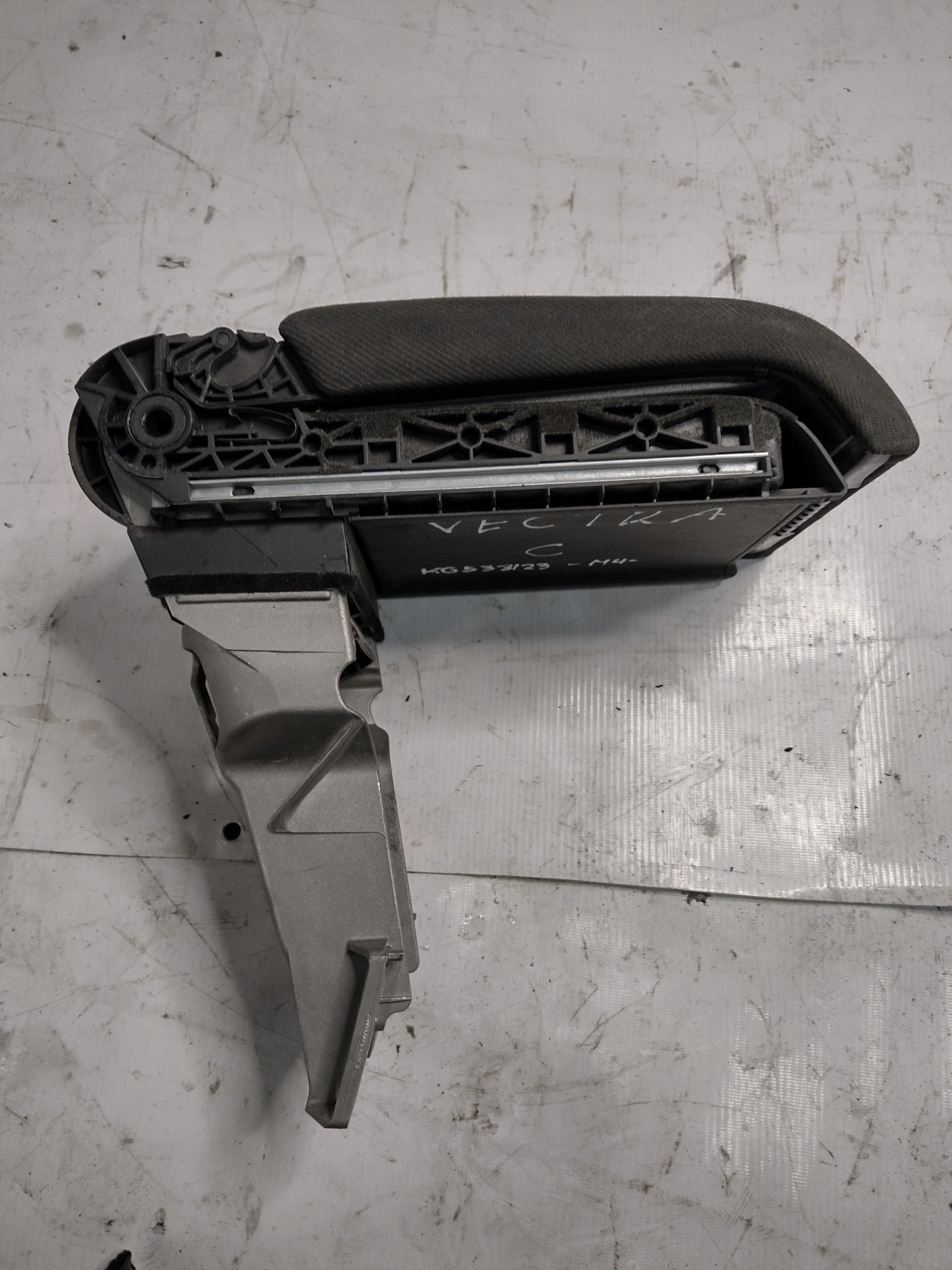 bracciolo Opel Vectra C 13171943 1044844