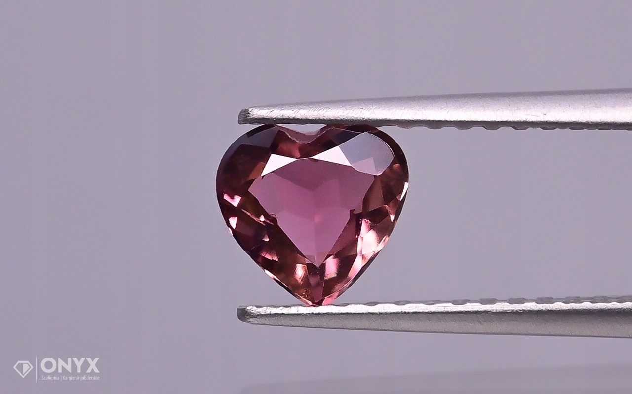 Turmalín fazetované srdce 5,5x5,5 mm