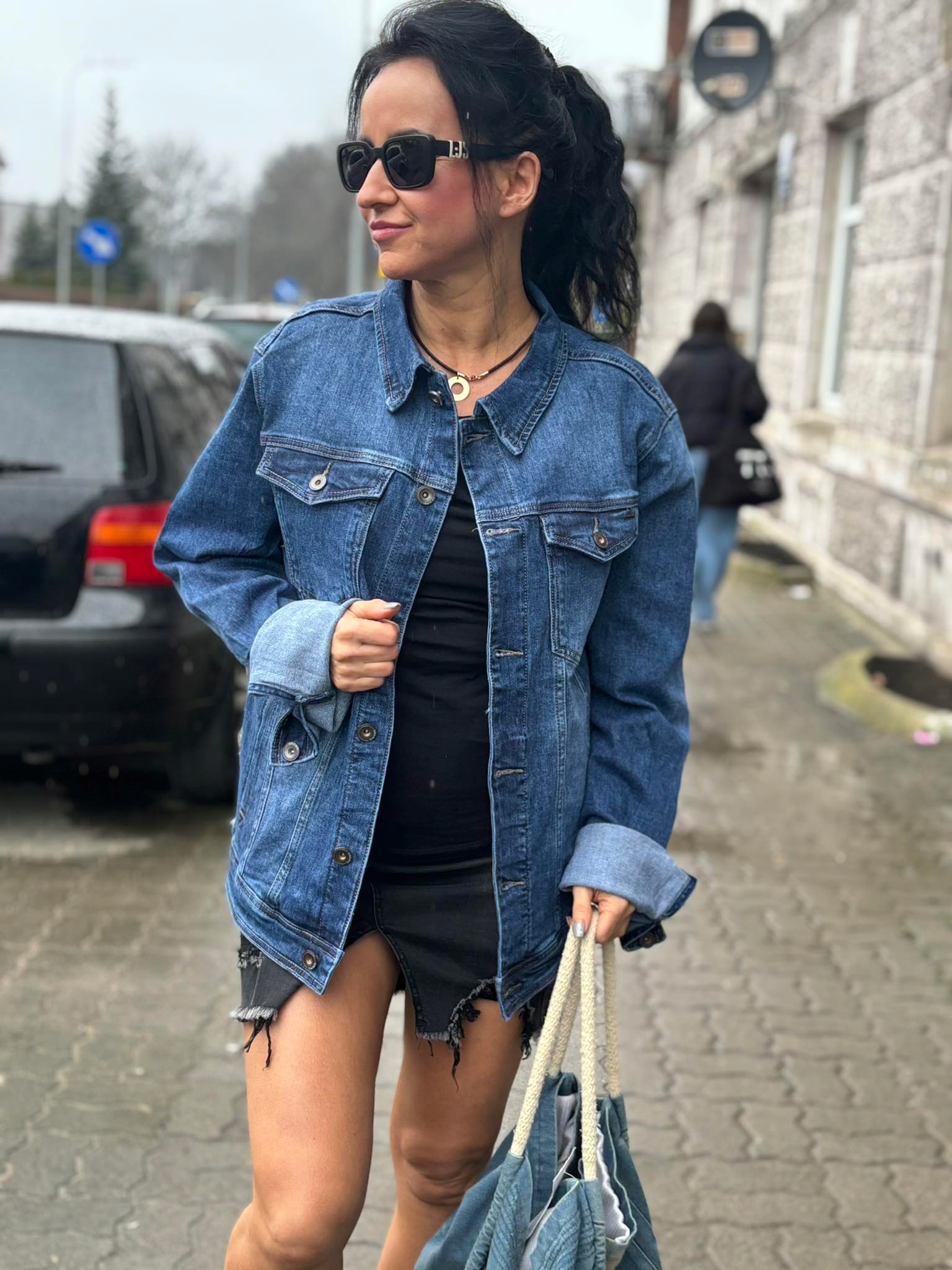 Klasyczna kurtka jeansowa granatowa katana z przetarciami 3XL Kolor niebieski