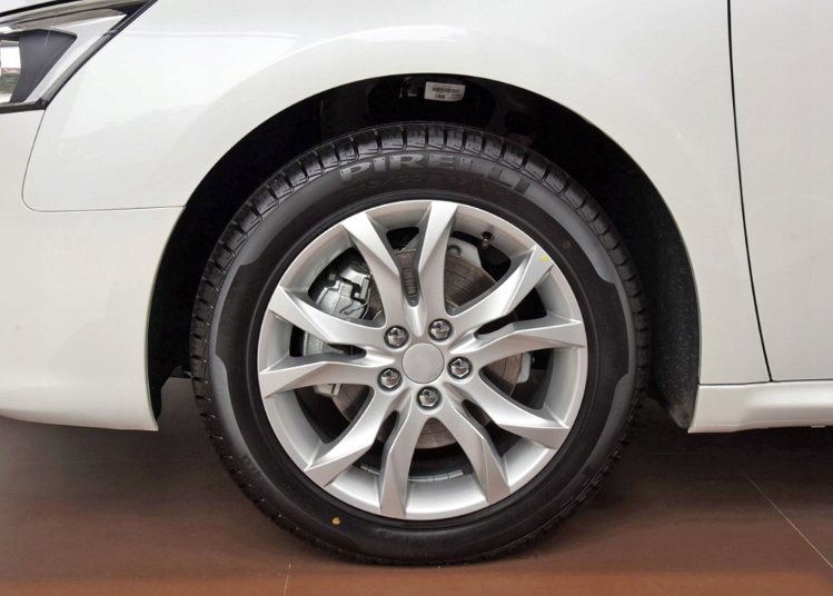 NAKŁADKI NA ŚRUBY FELG CHROM FI 17MM NASADKI KAPSLE KLUCZ CHROMOWANE Gwint M12x1.75