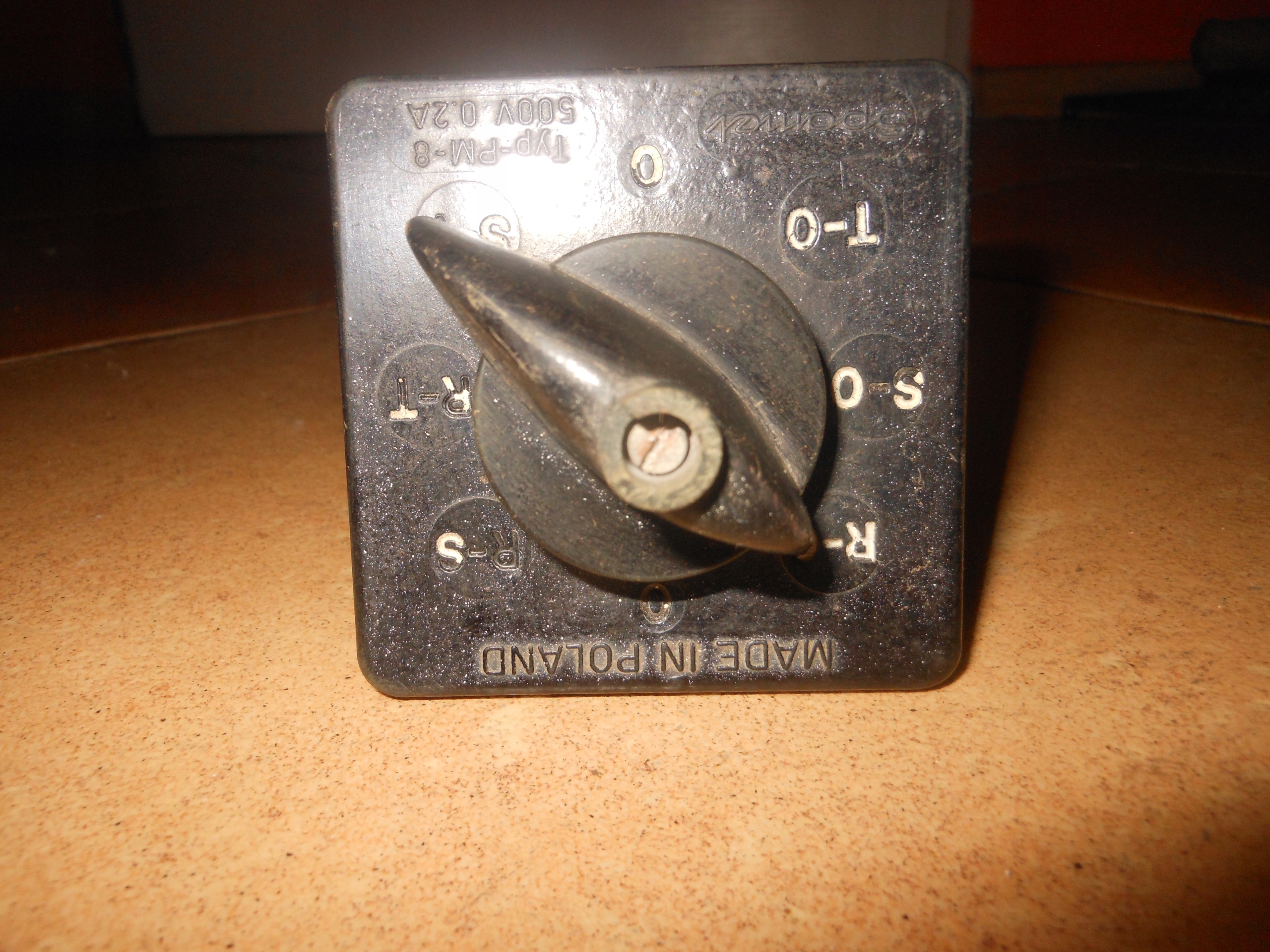 STARY ŁACZNIK KRZYWKOWY