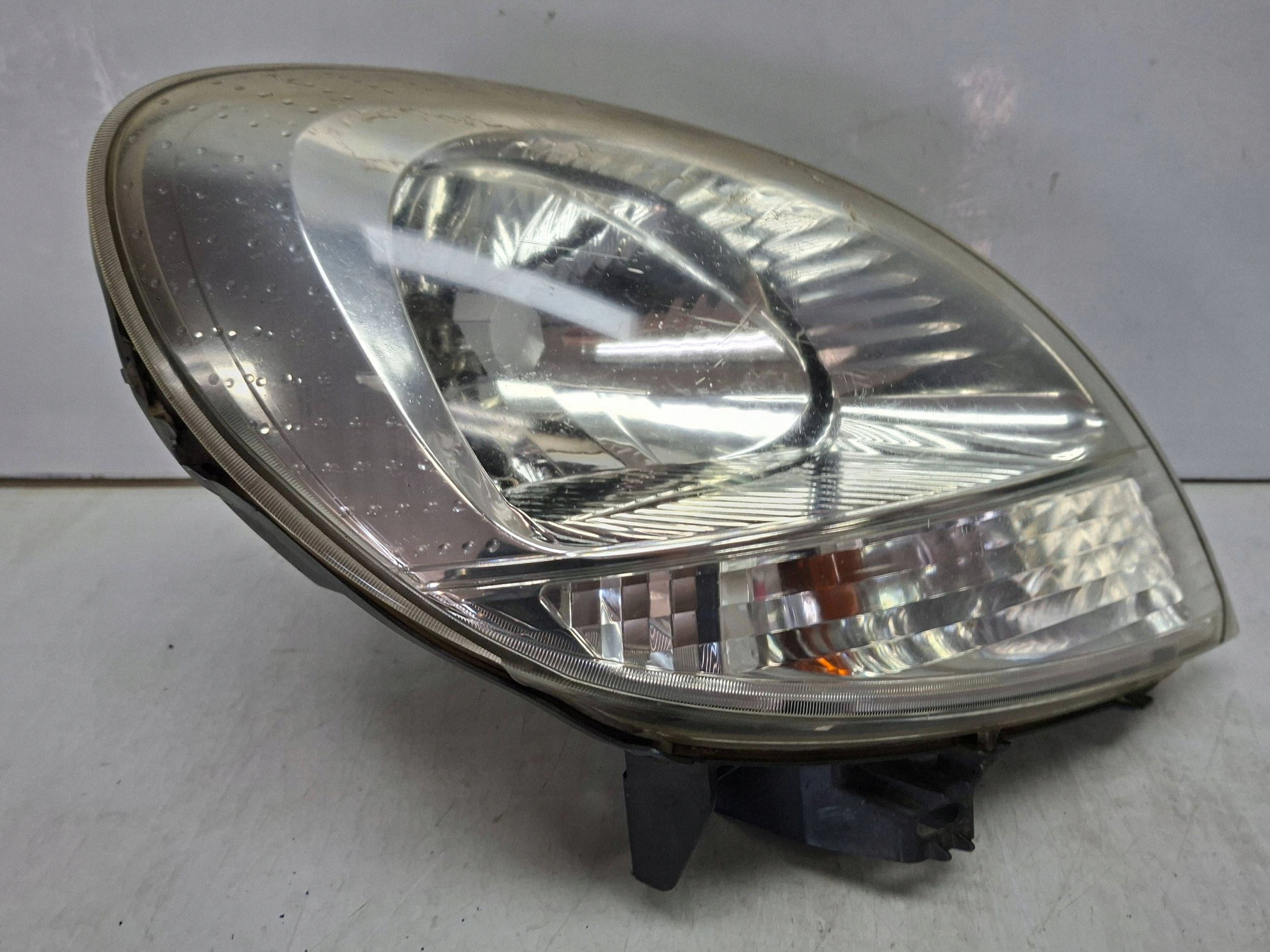 light front right 8200236591 RENAULT KANGOO and LIFT 03-08