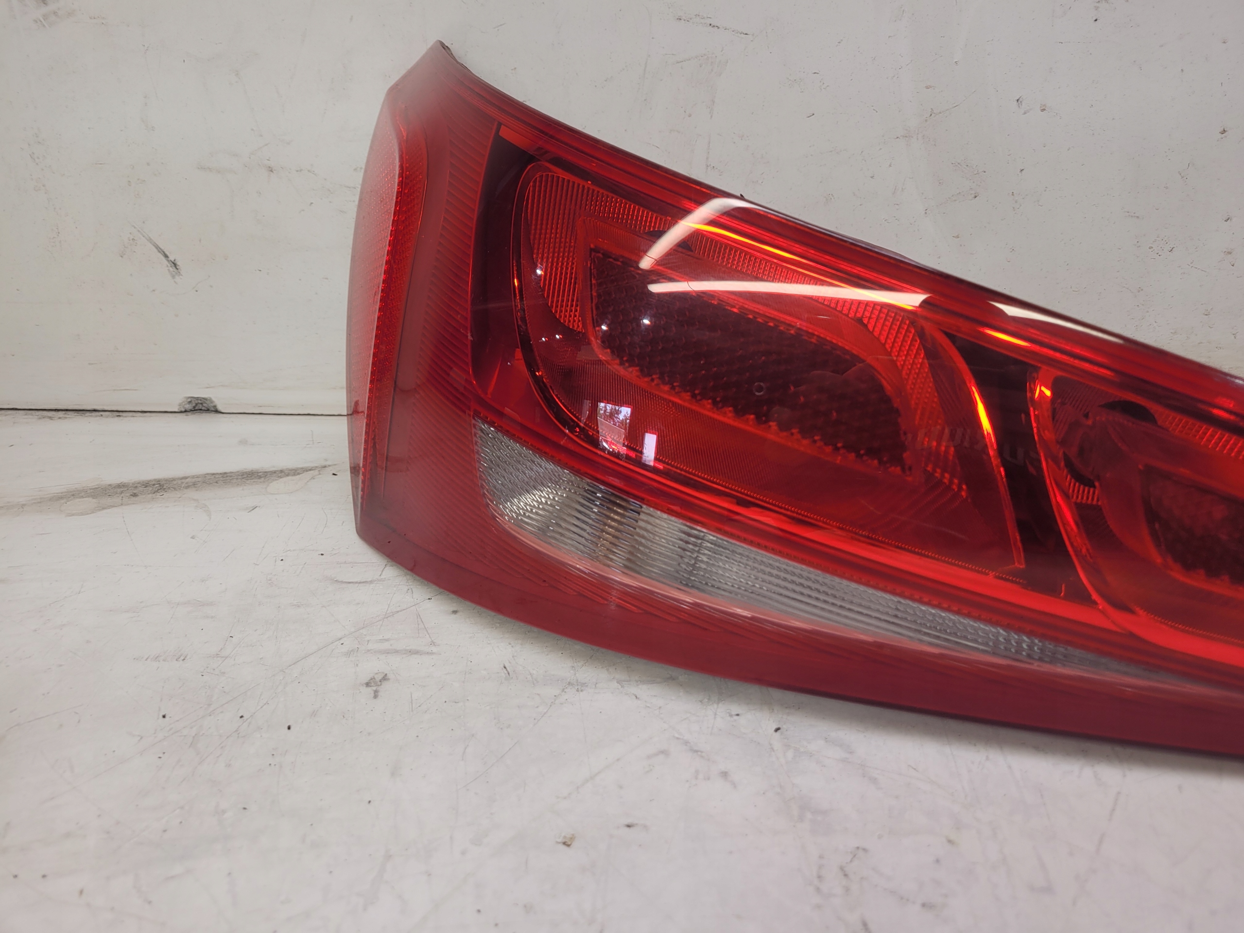 light left rear part AUDI Q5 8R 8R0945093 original