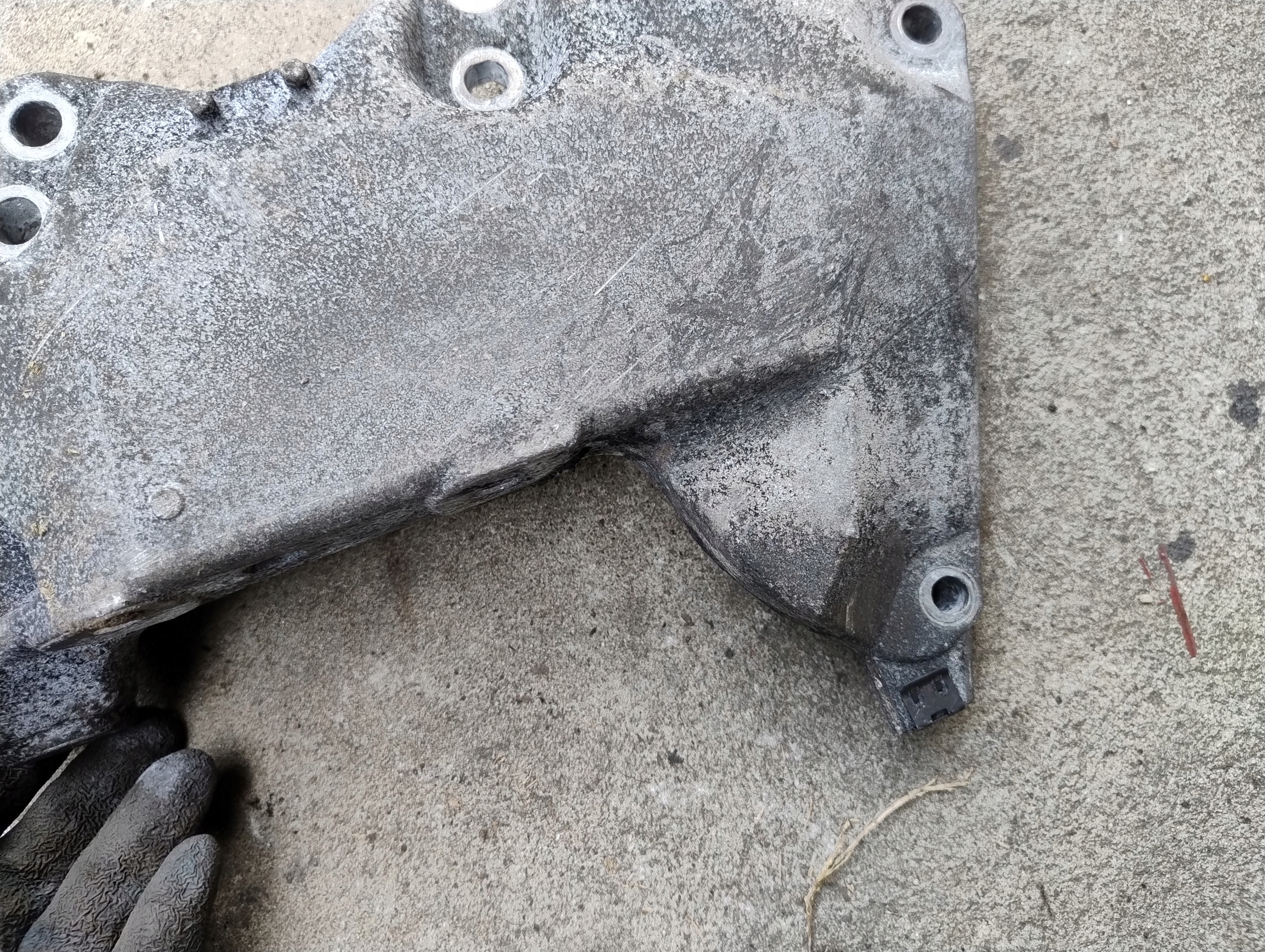 engine mount OPEL VIVARO B TRAFIC III 1.6D 112318576R A622223000