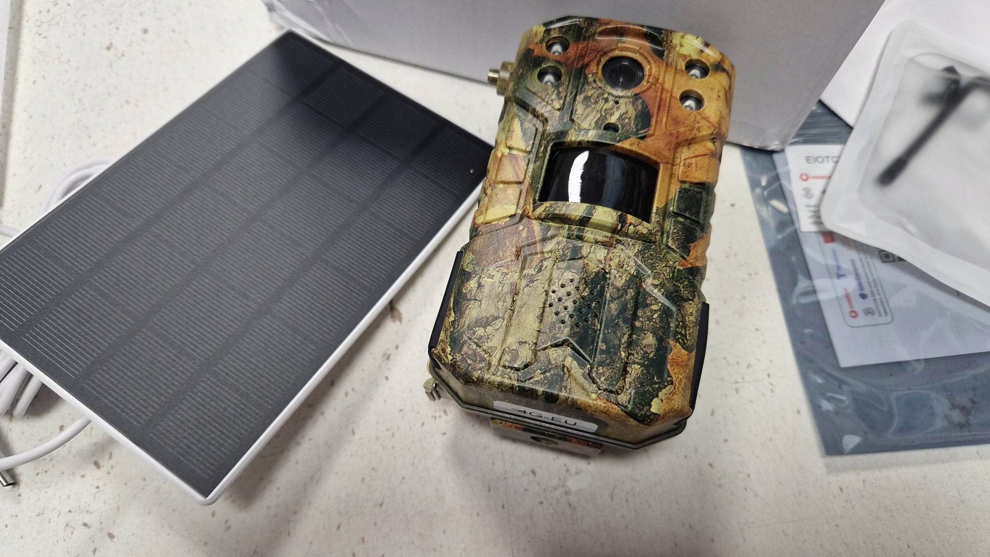 Fotopułapka 4G Lte z Aplikacją i Panelem Solarnym Szerokość produktu 10.5 cm