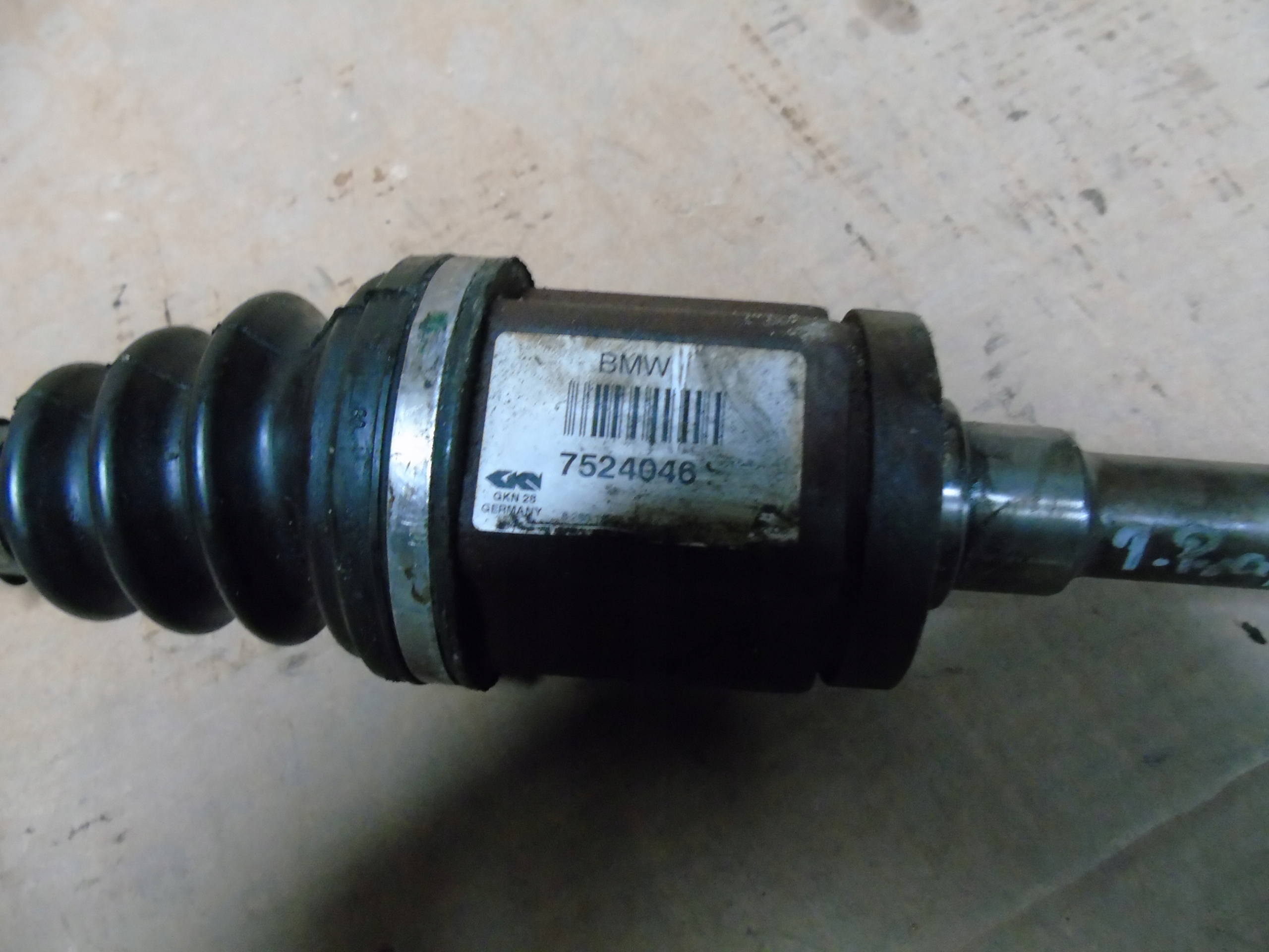 IDEALNA KPL. semi-axis right front BMW F15 F16 E70 E71 1