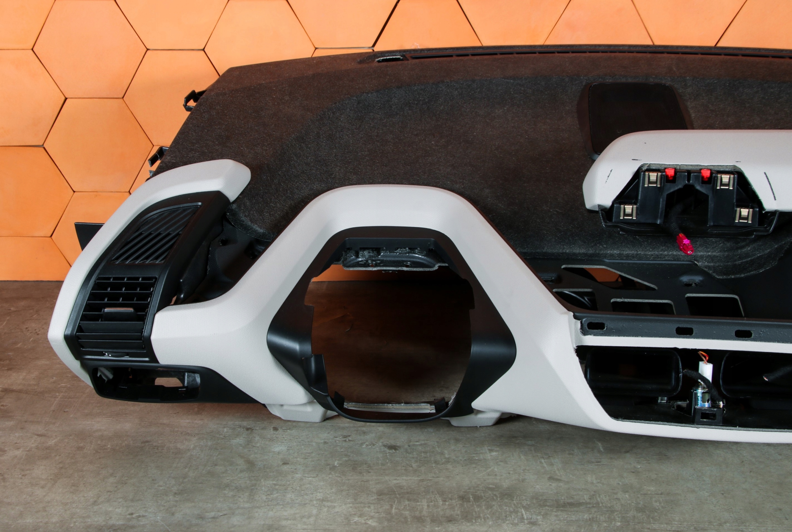 BMW i3 I01 originál dashboard instrument panel console CARUMGRAU