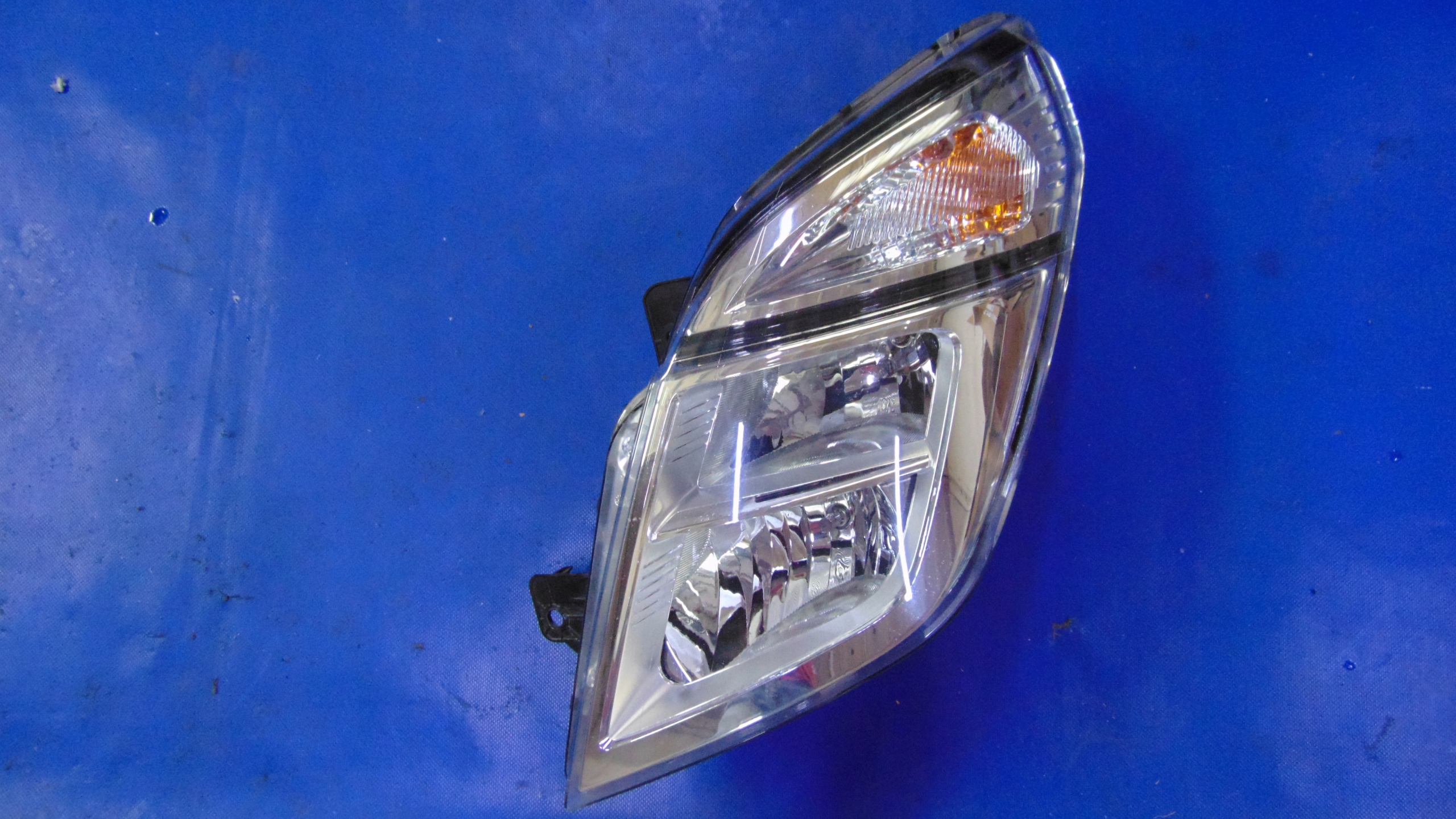 light left front EU RENAULT MASTER III OPEL MOVANO B NISSAN NV400