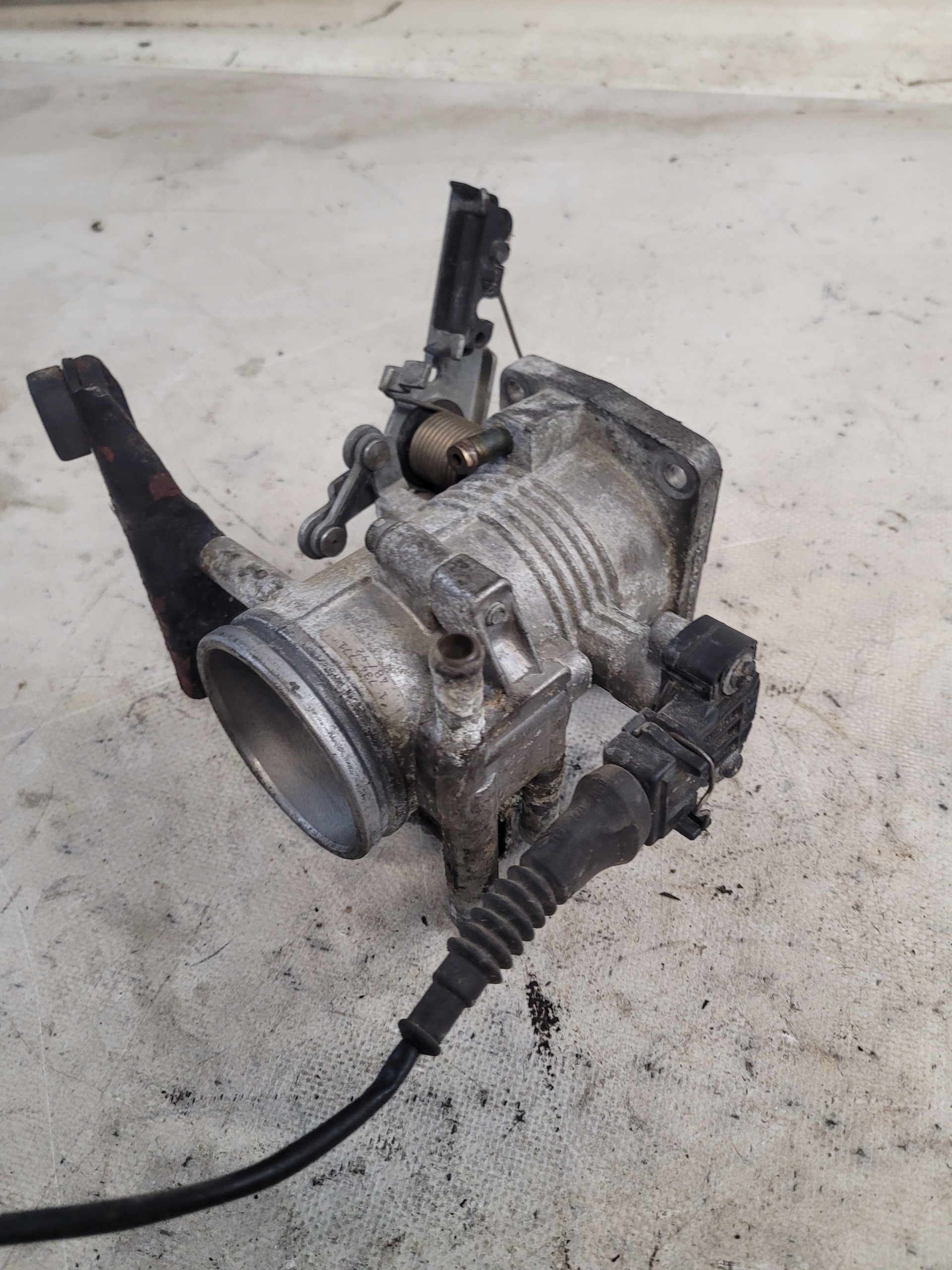 throttle flap OE 1734771 BMW E36 1.6B