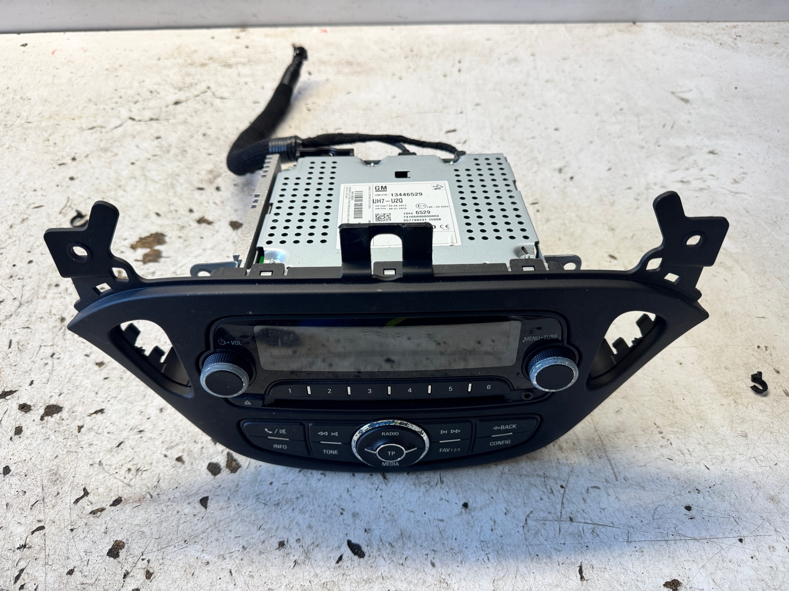 OPEL ADAM CORSA E RADIO ZWYKLE original Z BLUETOOTH 13446529