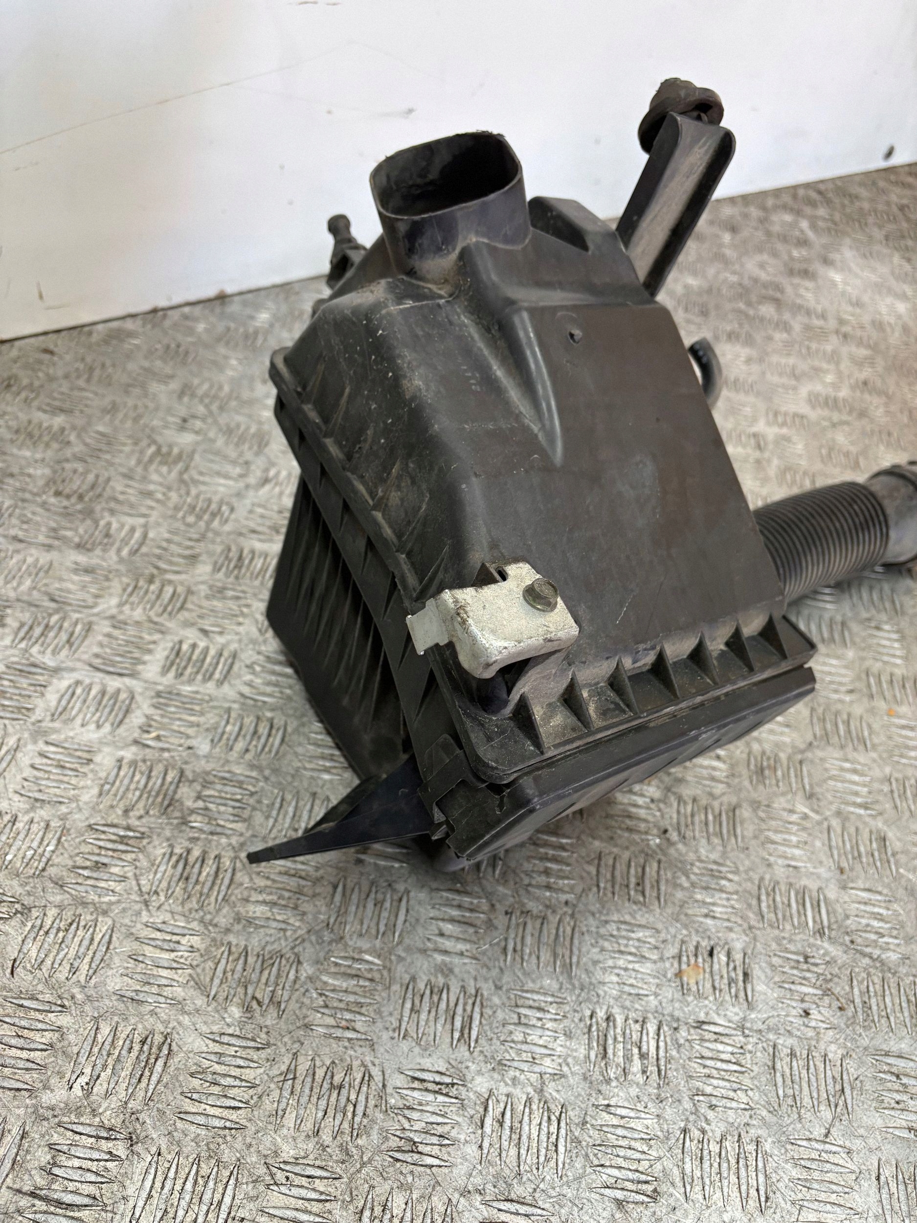 Gehäuse filter luft NISSAN QASHQAI J10 1.5 DCI
