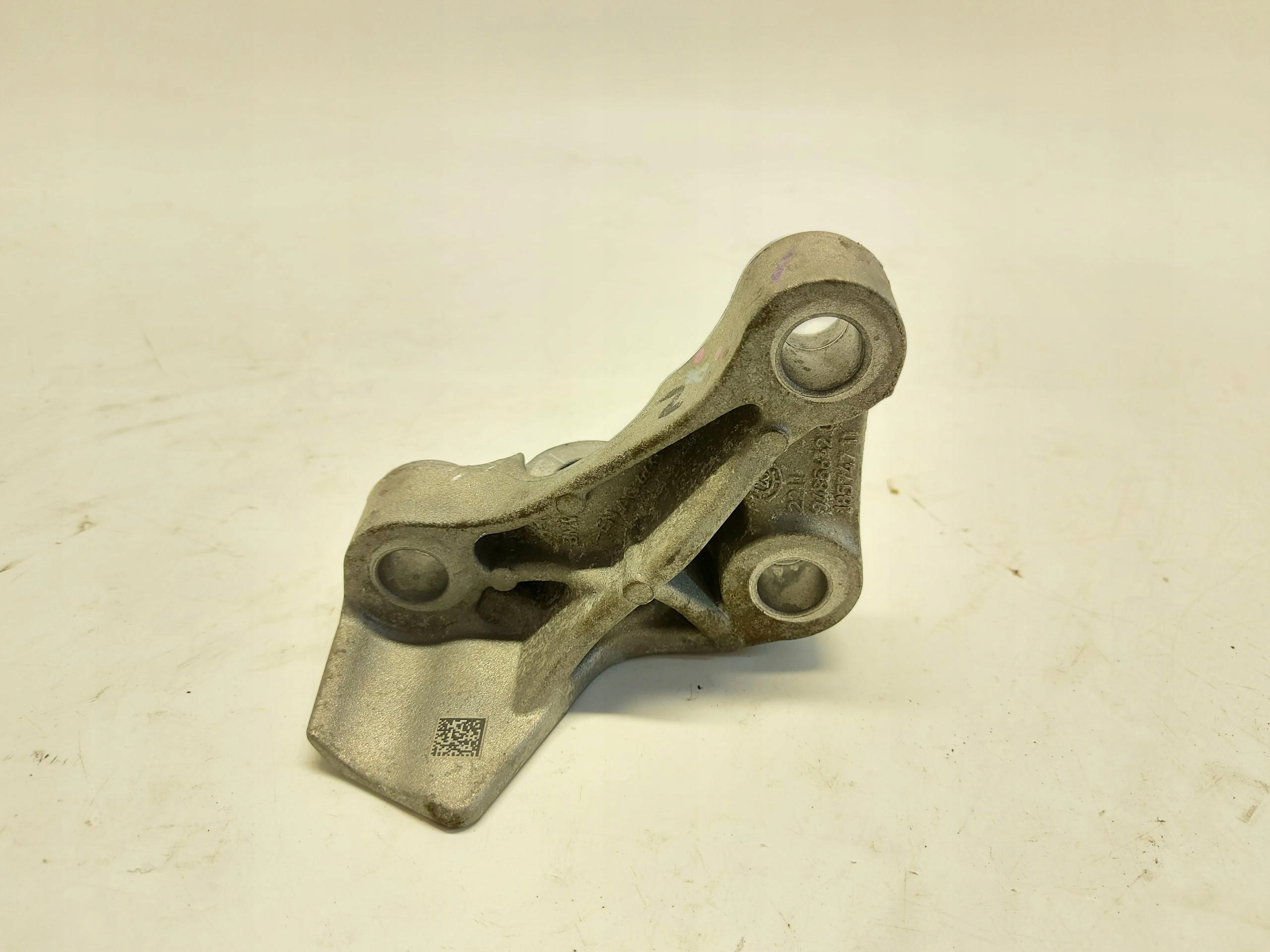 BMW iX i20 2023, Xdrive50 engine mount 9485642
