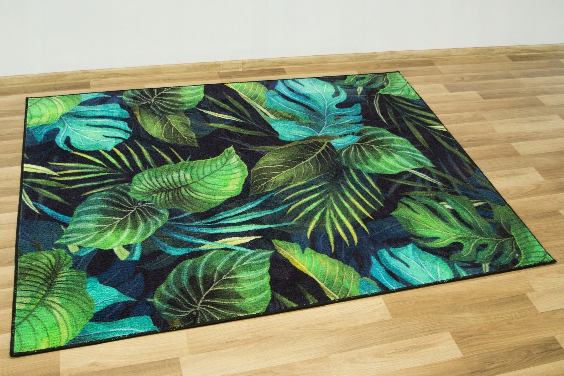 150x200 cm MODNY DYWAN W LIŚCIE MONSTERY PALMY CIEMNA BUTELKOWA ZIELEŃ Wzór roślinny
