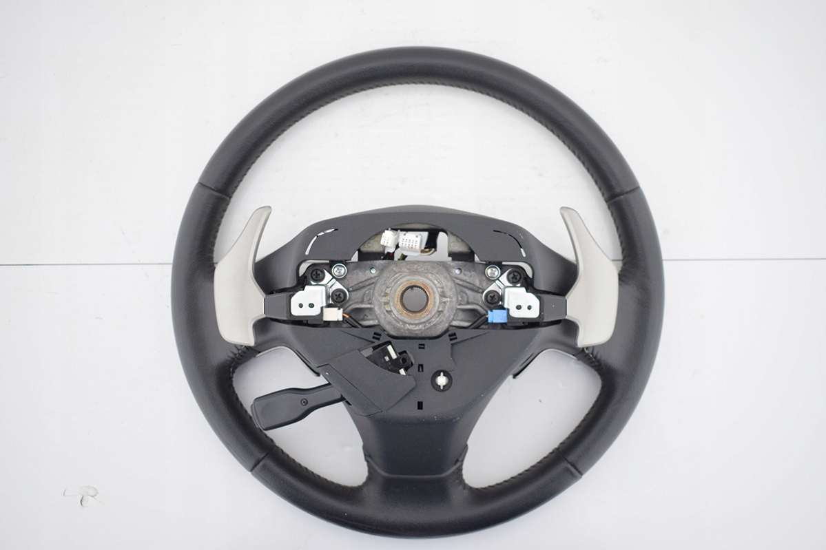 volante * WIELOFUNKCYJNA TOYOTA AURIS e E15 LIFT