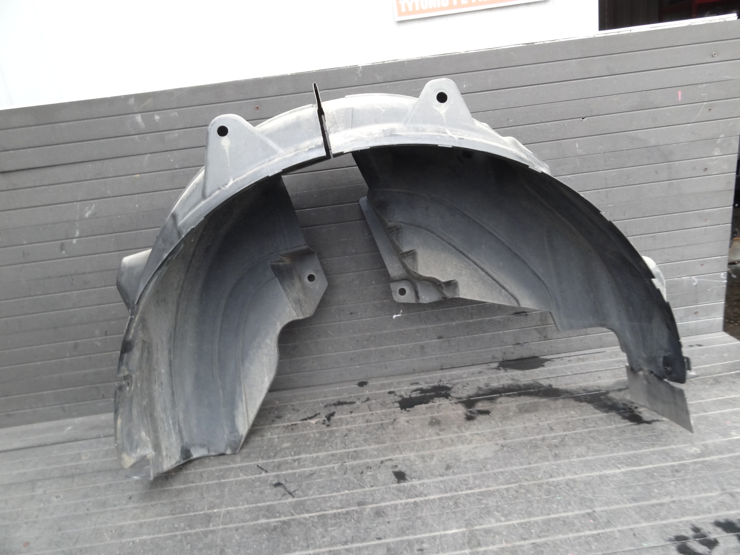 renault ARKANA 2022 подкрылки Задний правый оригинал