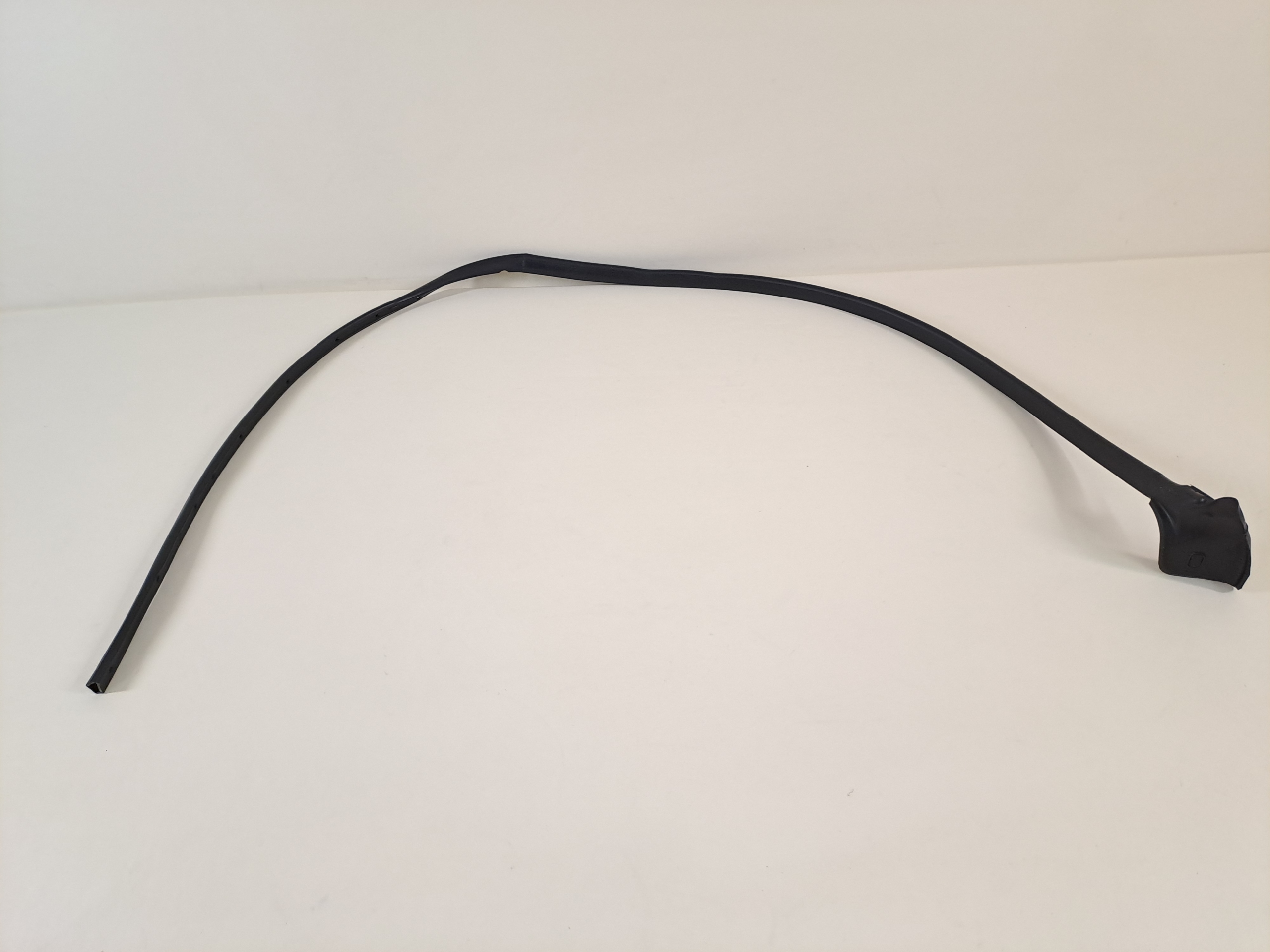 OPEL CORSA F 21r gasket door front left left front lower
