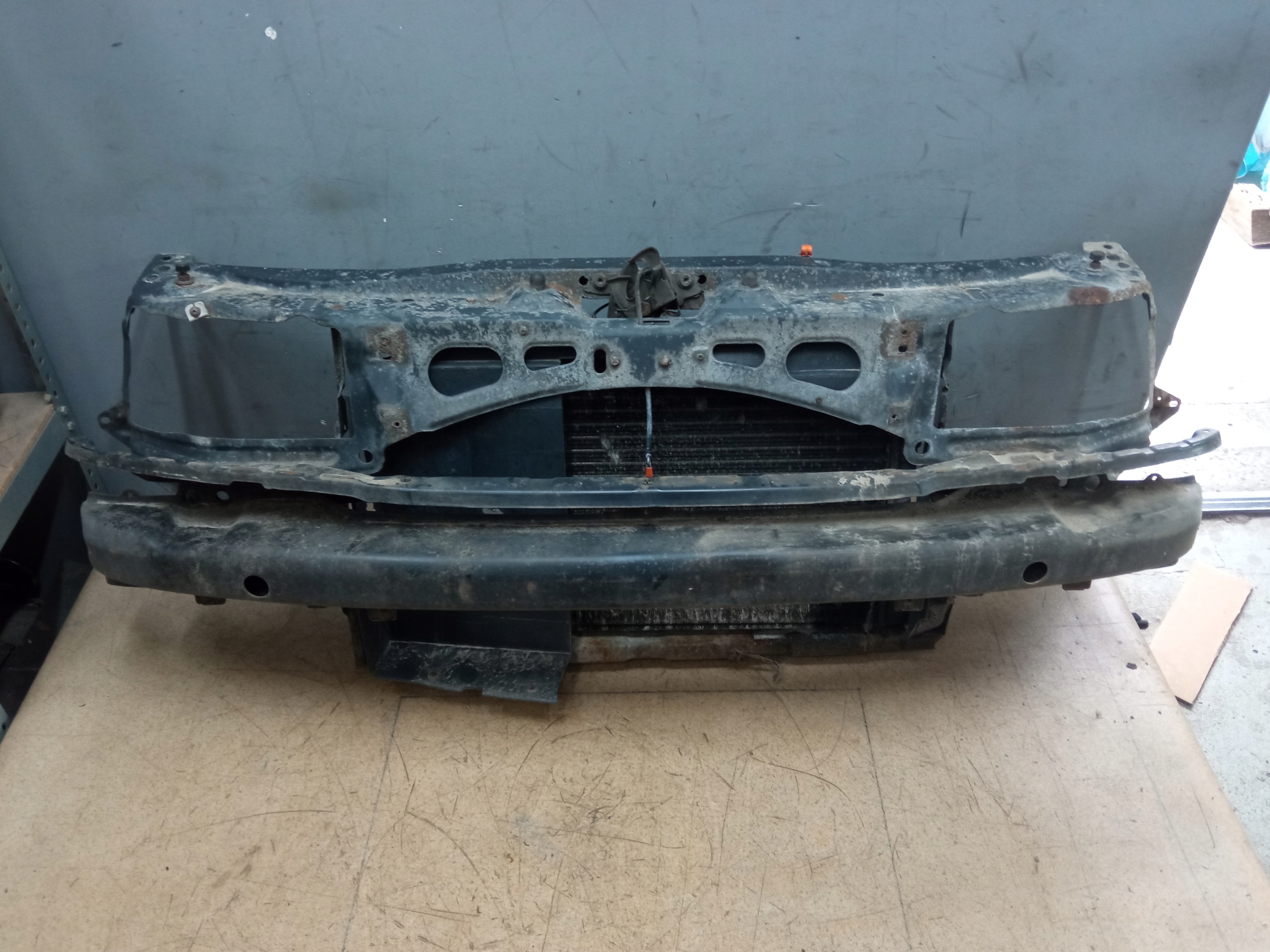ПЕРЕДНЯ ПАНЕЛЬ ПЕРЕДНІЙ ОКУЛЯР БАЛКА ШКОДА OCTAVIA I 1.4