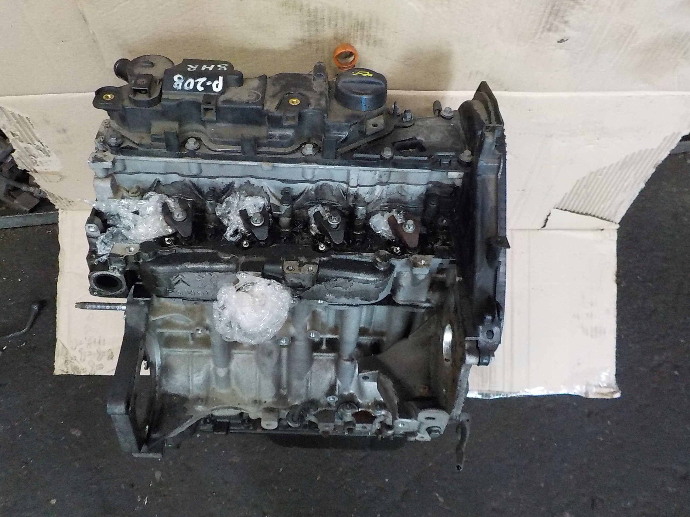 engine peugeot 208 and 1,4 hdi 8HR