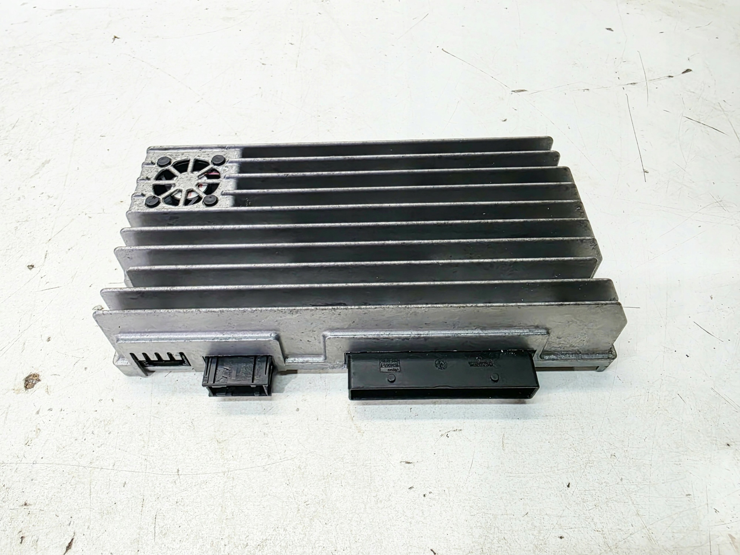 amplifier RADIA bang & OLUFSEN AUDI A5 S5 8F CABRIO 8F0035223C