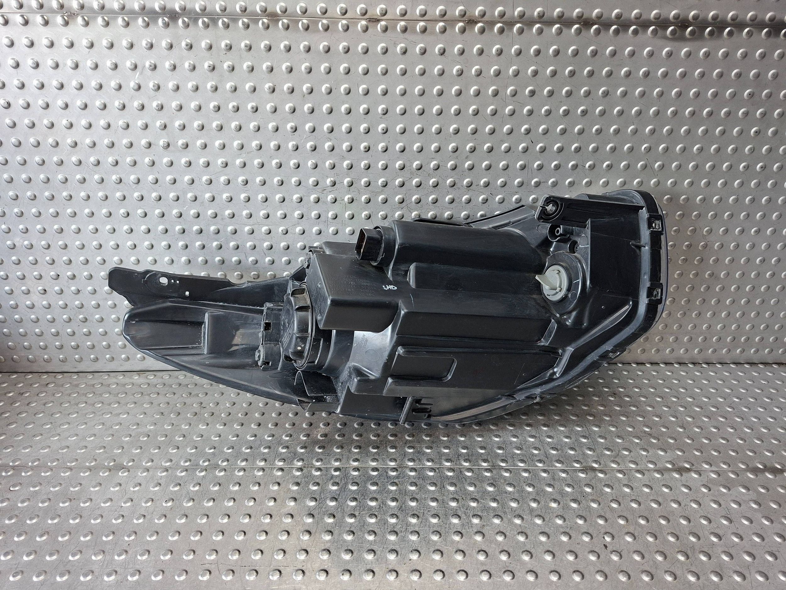 light front left HYUNDAI I10 and LIFT 10-13 EU 92101-0X1